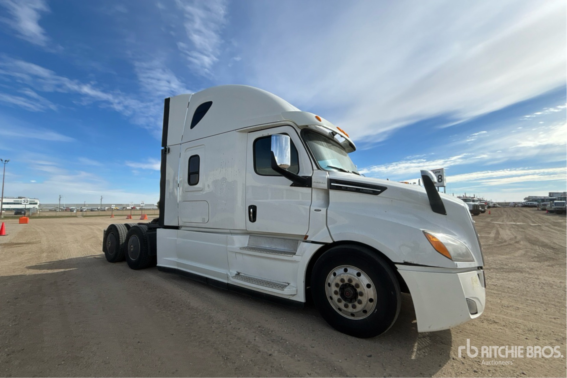 2019 Freightliner CASCADIA 126