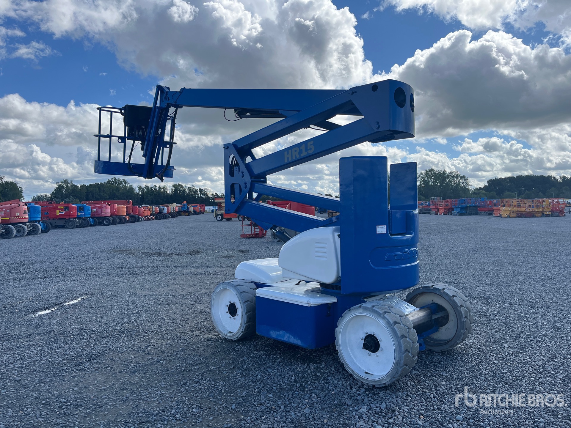 2011 Niftylift HR15NDE