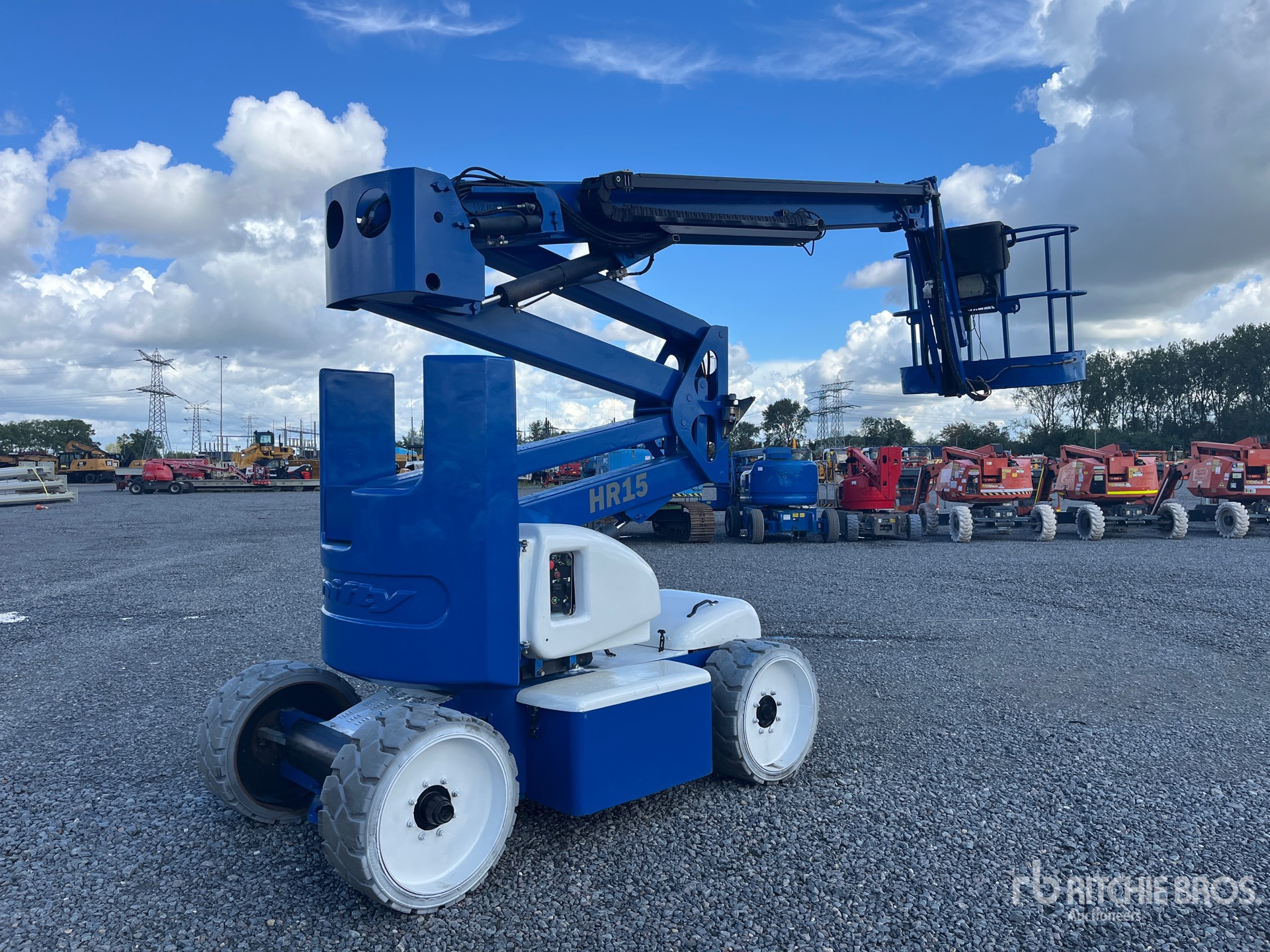 Photo of 2011 Niftylift HR15NDE