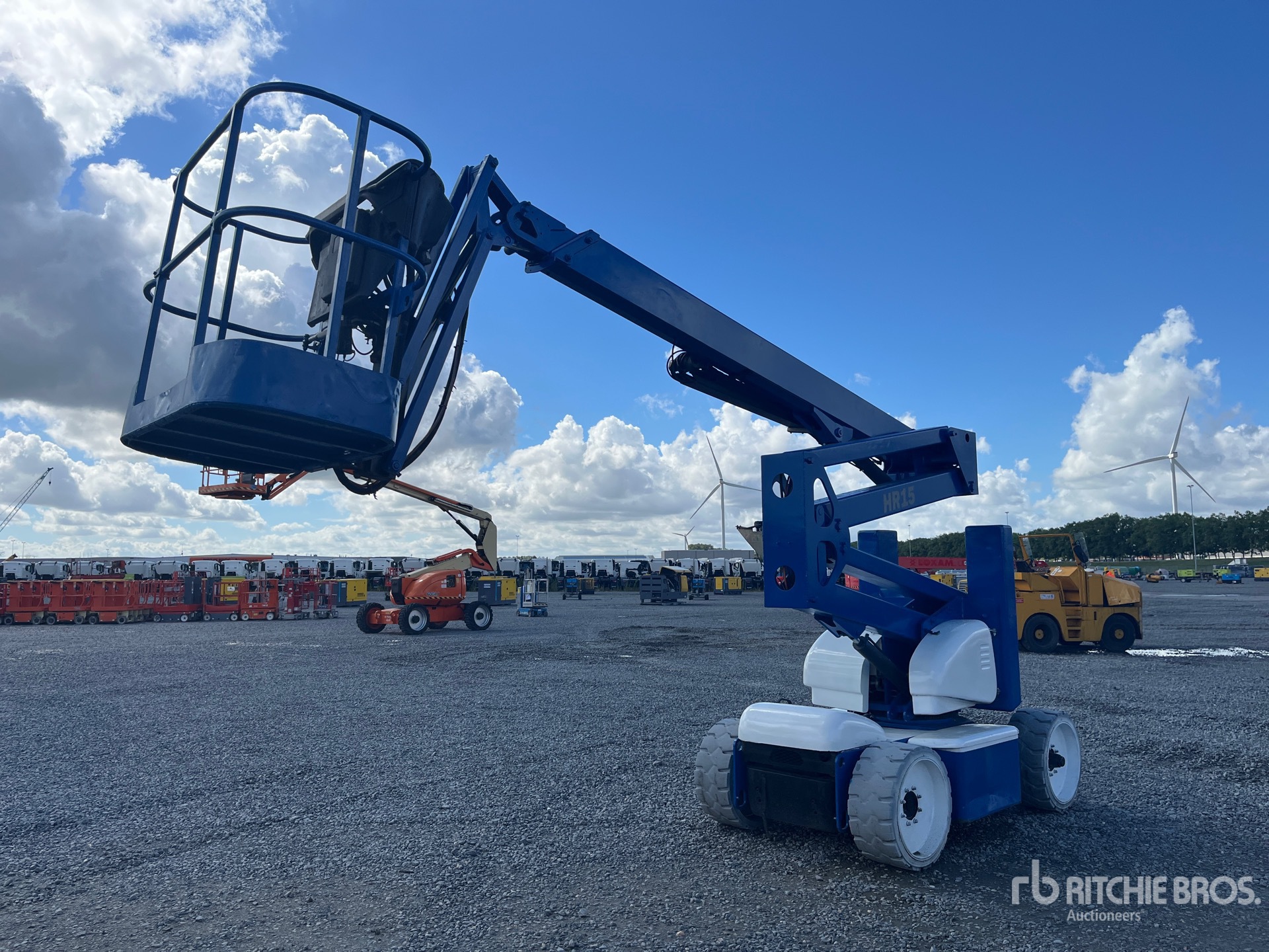 2011 Niftylift HR15NDE