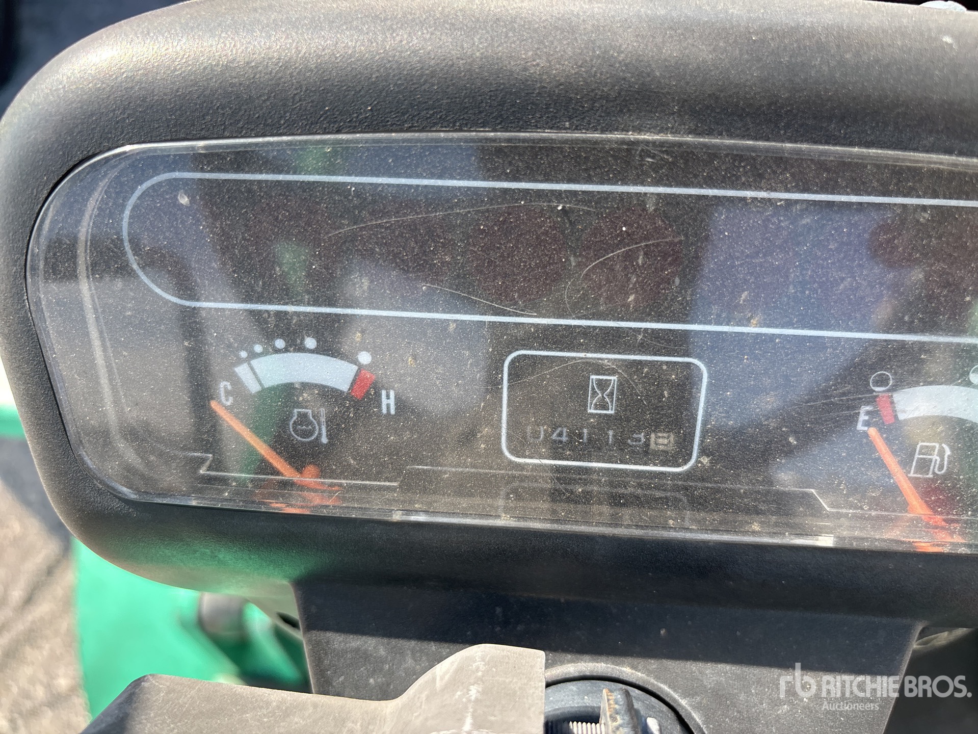 2000 Mitsubishi FG25