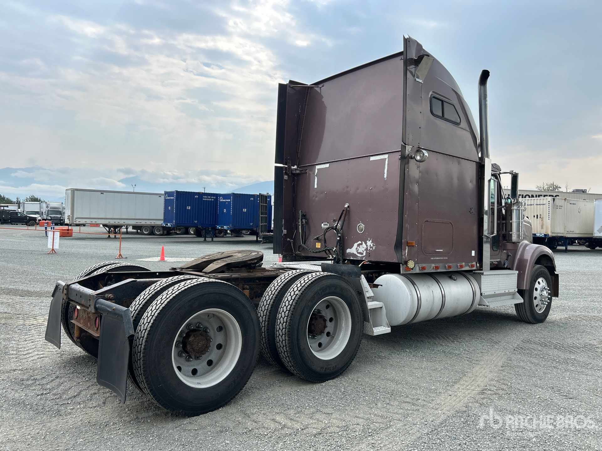 1999 International 9900 EAGLE