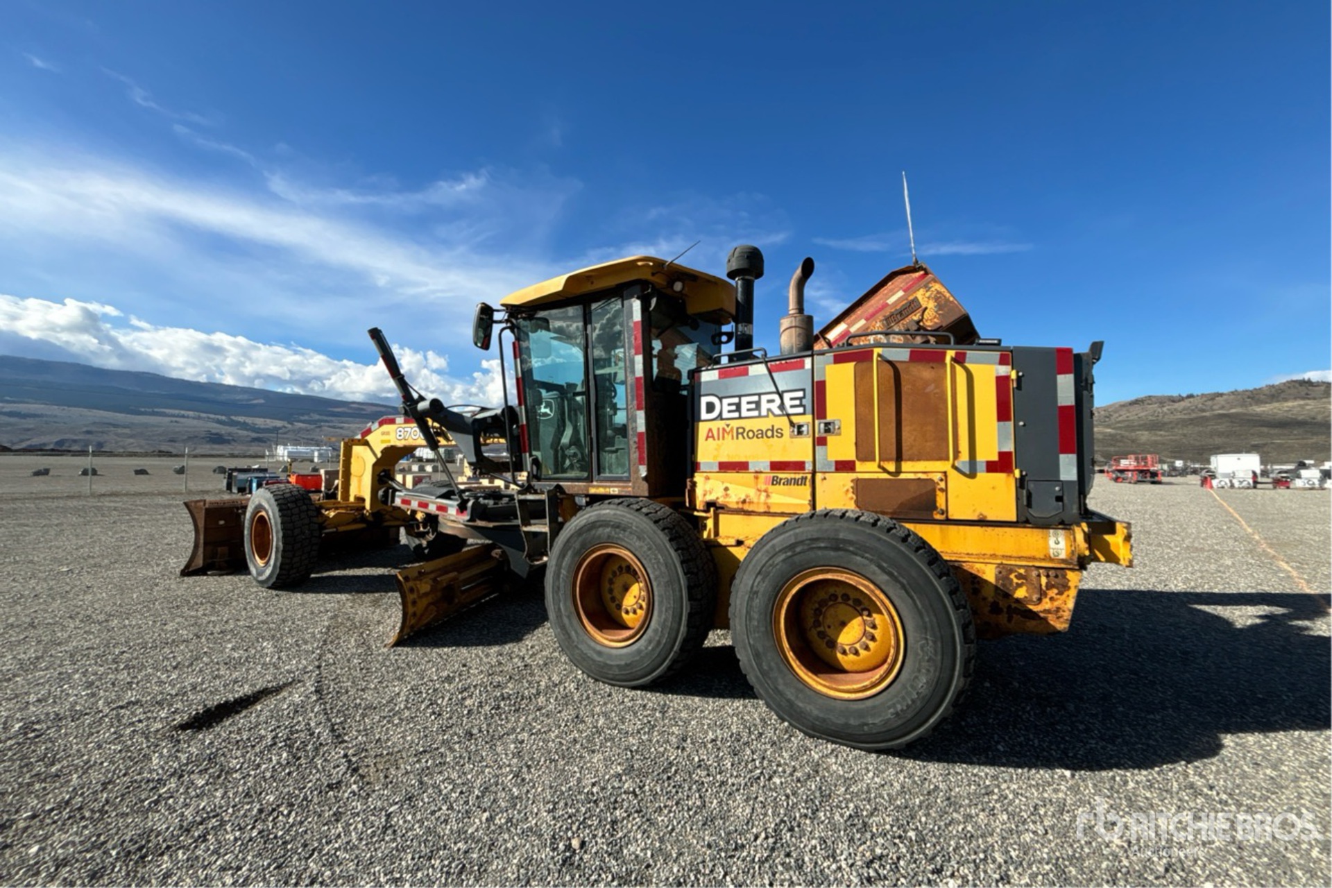 2010 John Deere 870G
