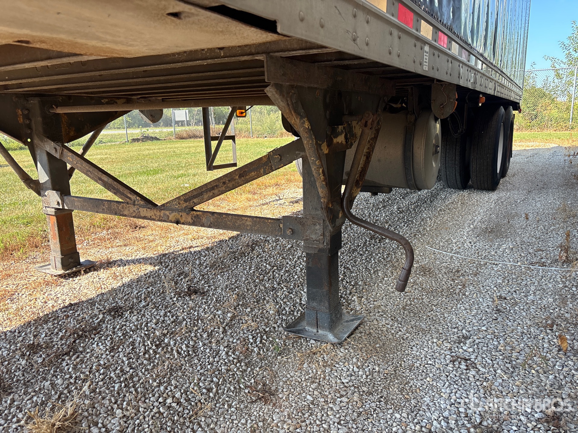 2012 Great Dane 36 ft x 102 in T/A Multi -Temp
