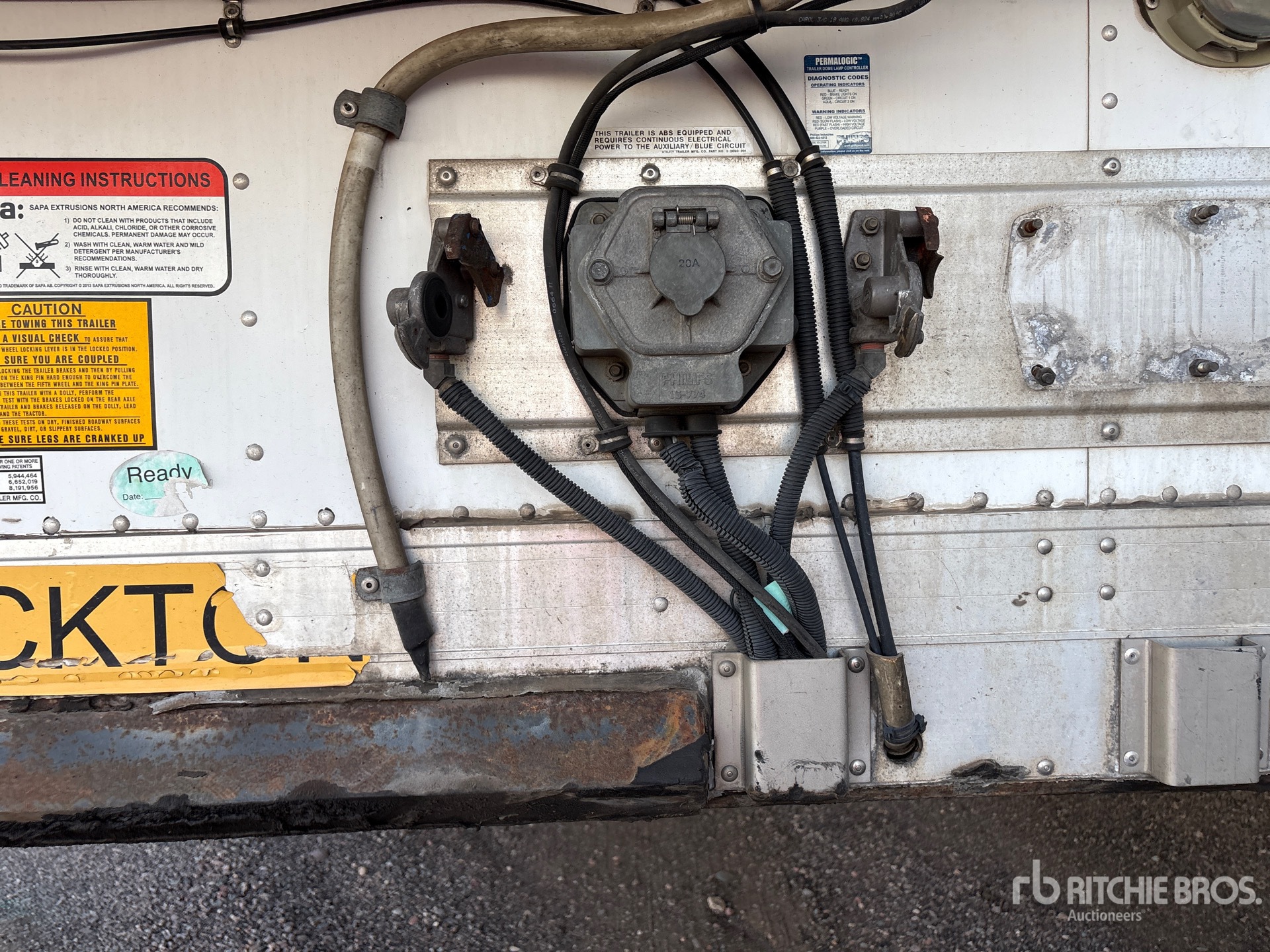 2015 Utility VS2RA