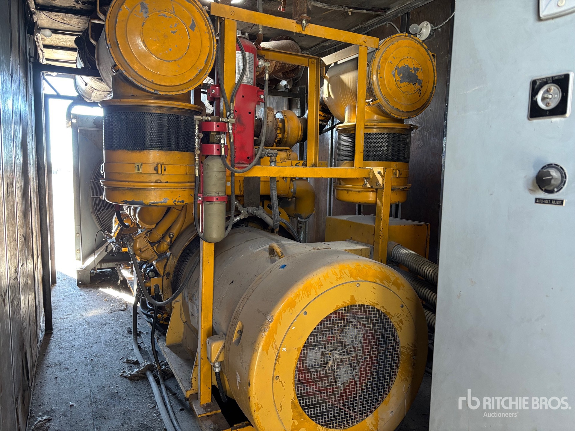 2000 Fruehauf 875 KVA