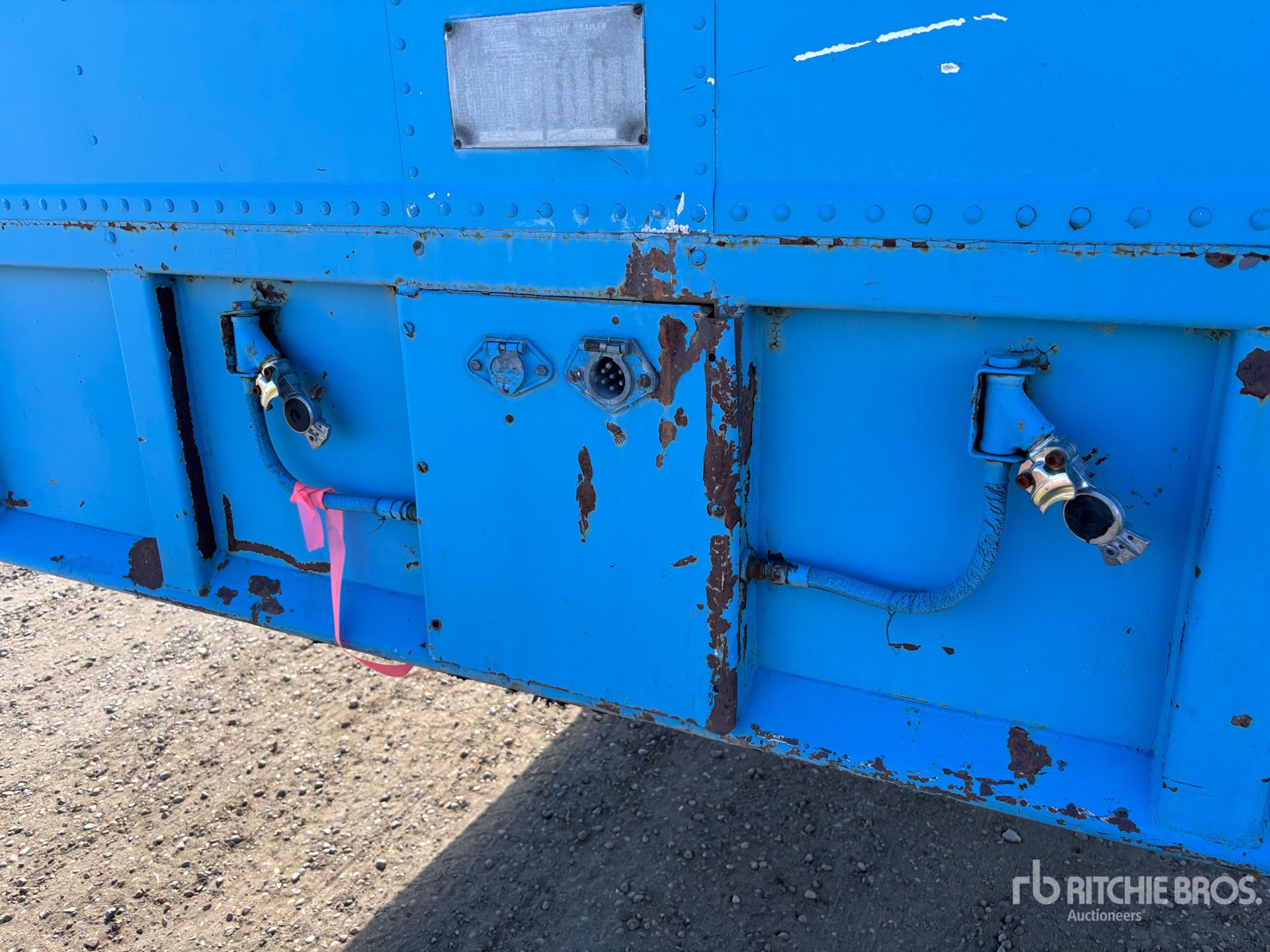 2000 Fruehauf 875 KVA
