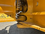 Chassis with Clavijas centrales de articulación