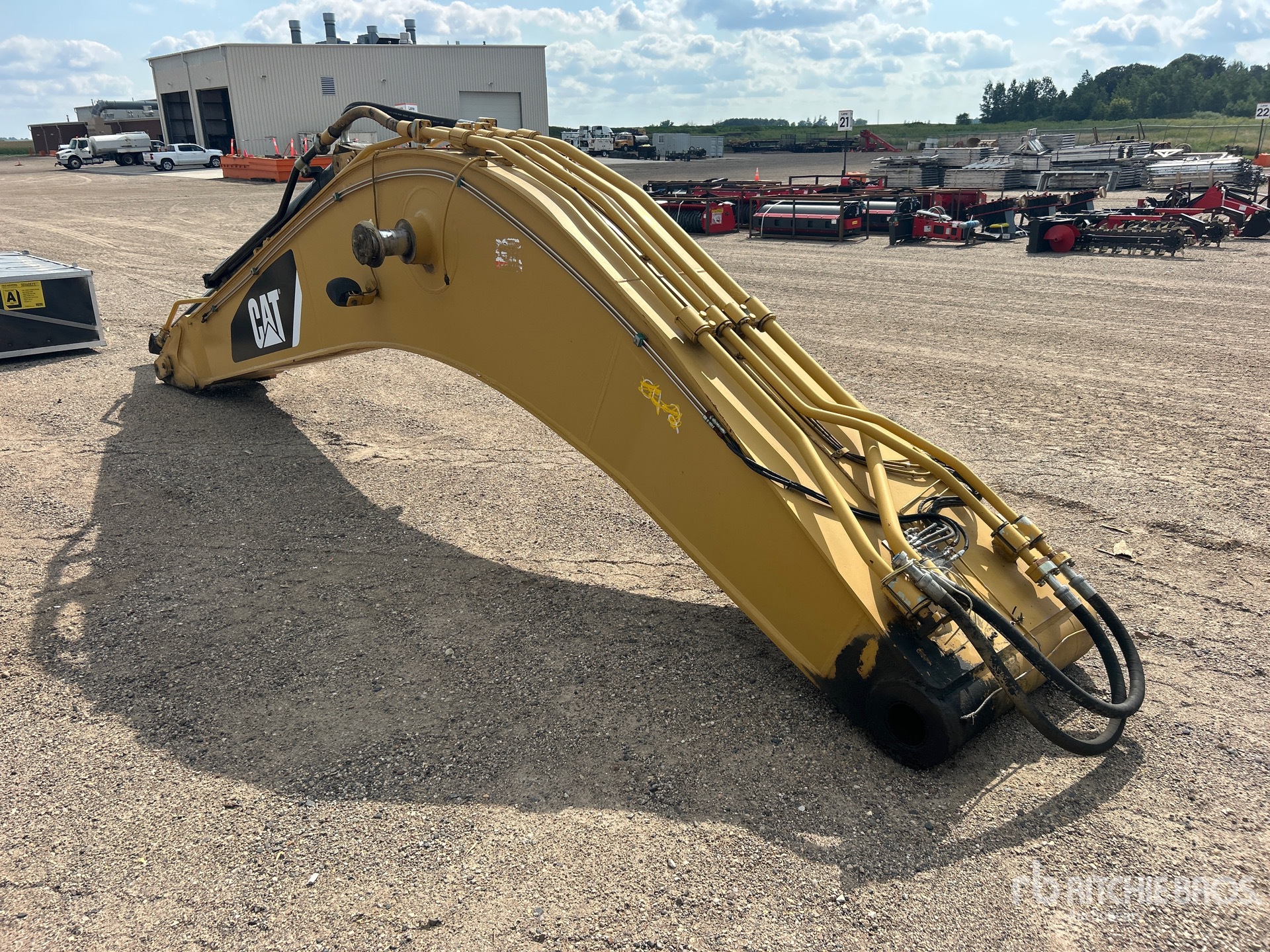Caterpillar 21 FT EXCAVATOR - FITS CAT