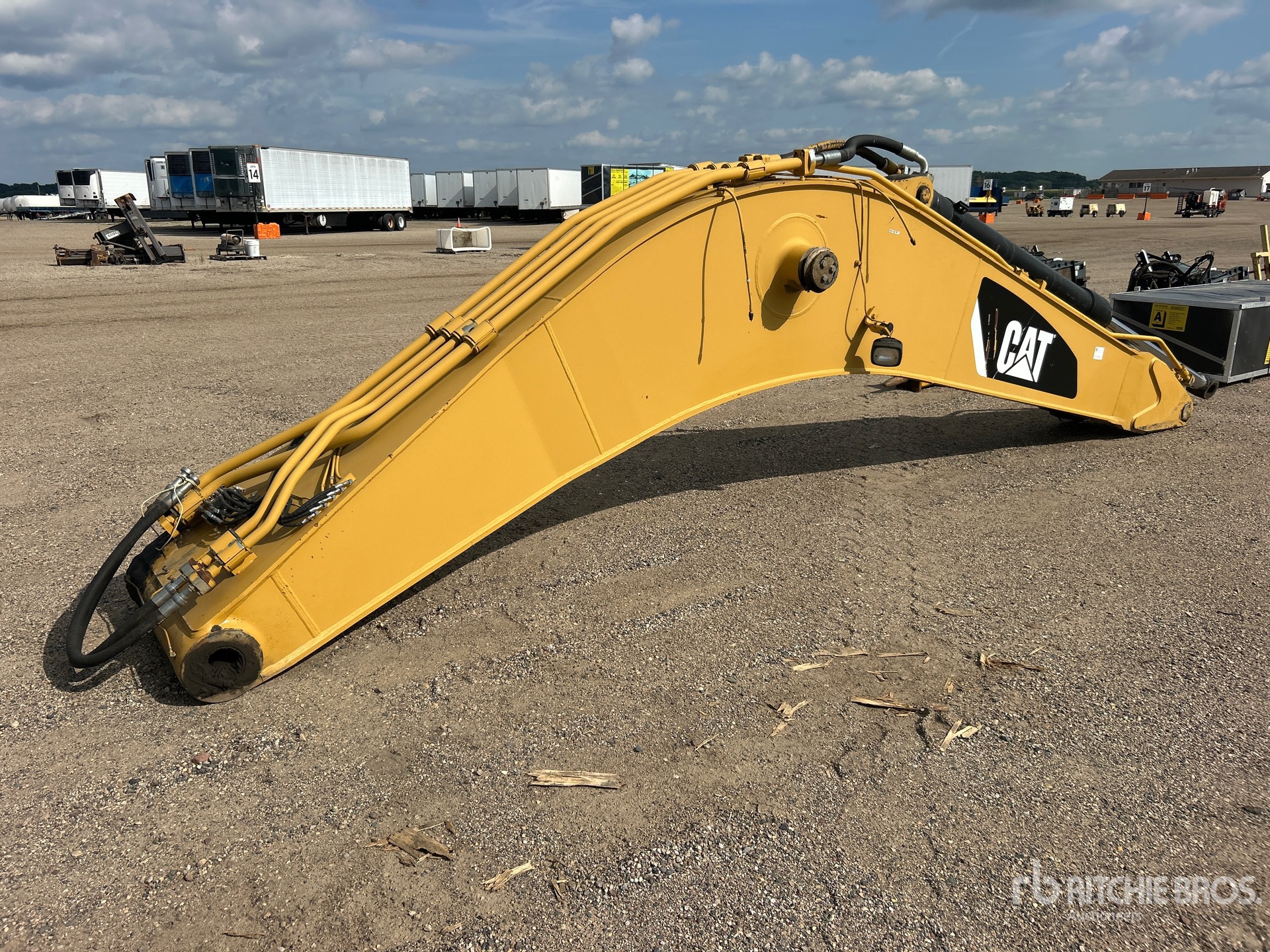 Caterpillar 21 FT EXCAVATOR - FITS CAT