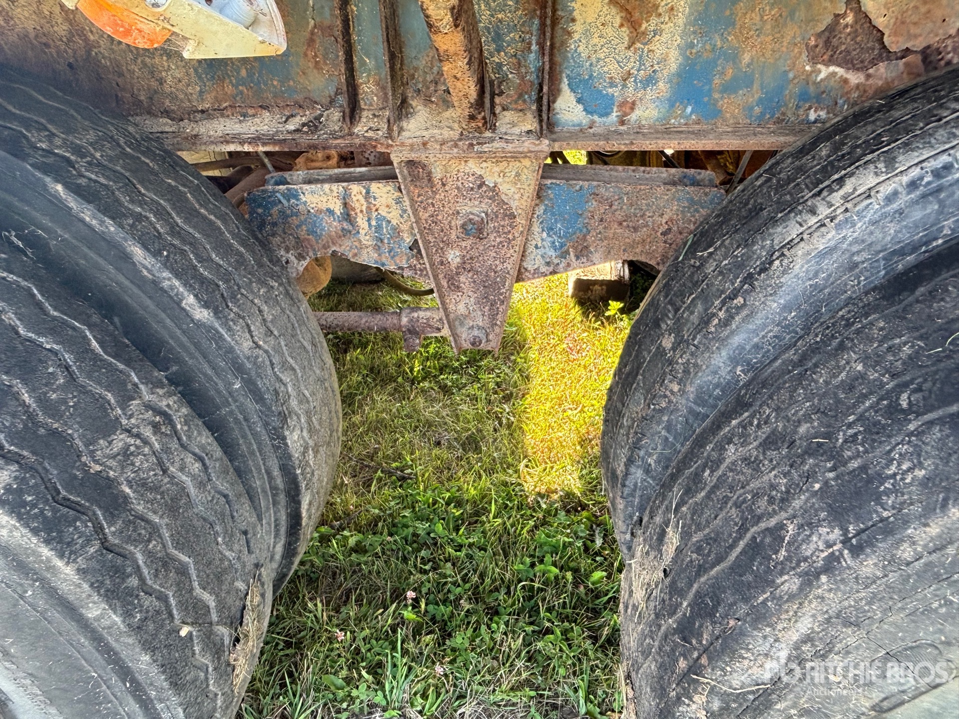 1993 Doepker 28 FT TRI/A SUPER B-TRAIN LEAD