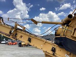 Chassis with Mecanismo de elevación y descenso
