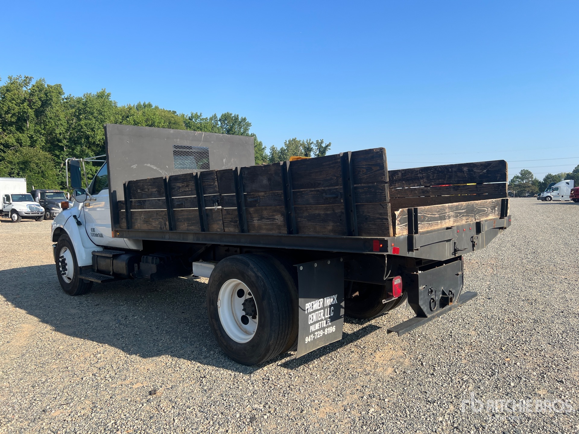 2011 Ford F-650