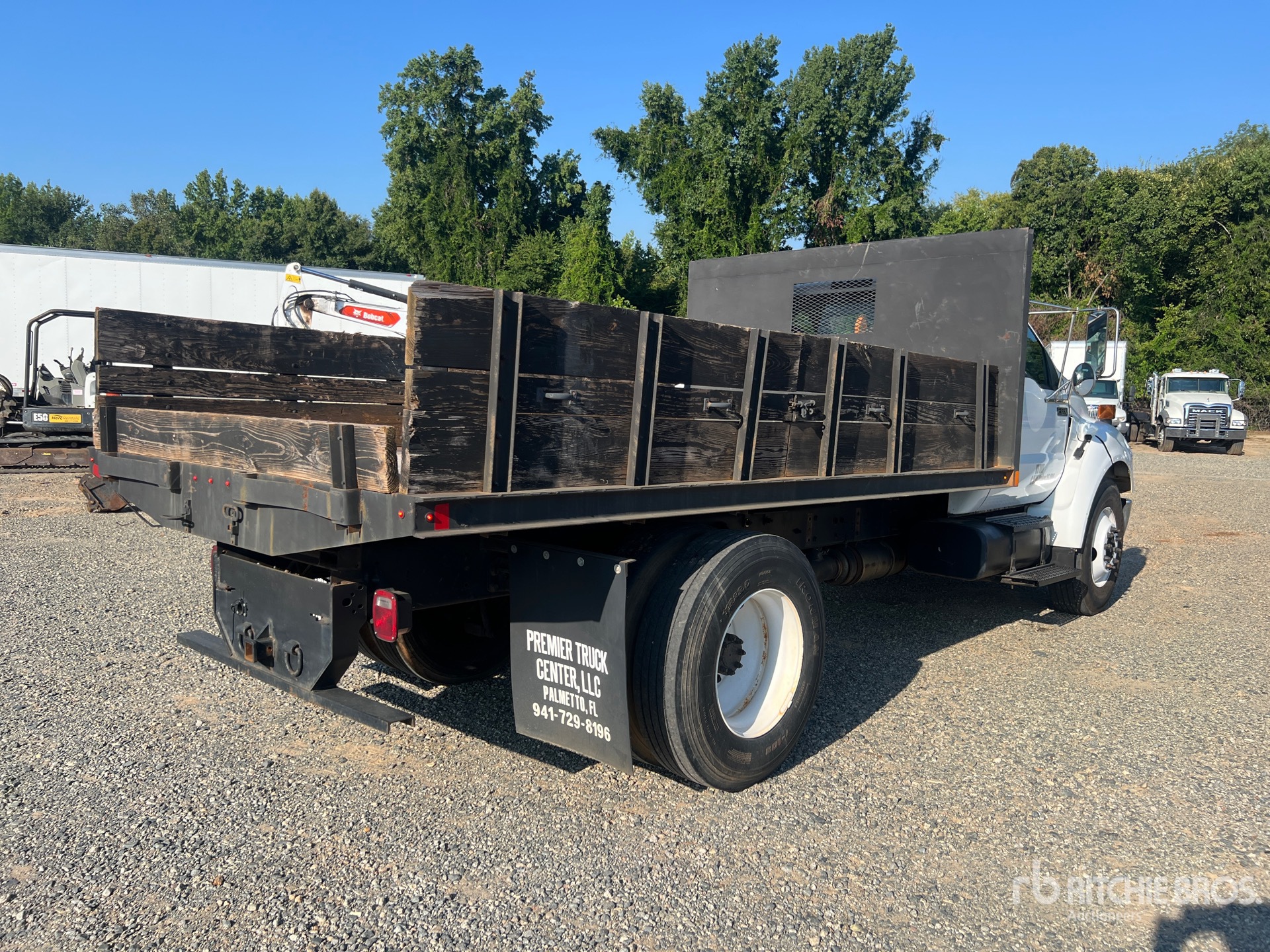 2011 Ford F-650