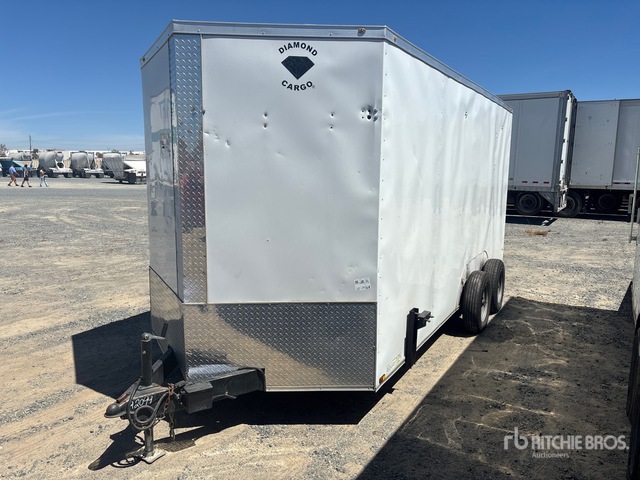 2022 Diamond Cargo Enclosed Trailer