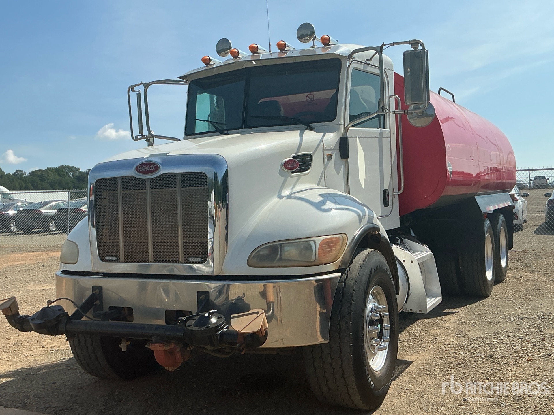 2013 Peterbilt 348