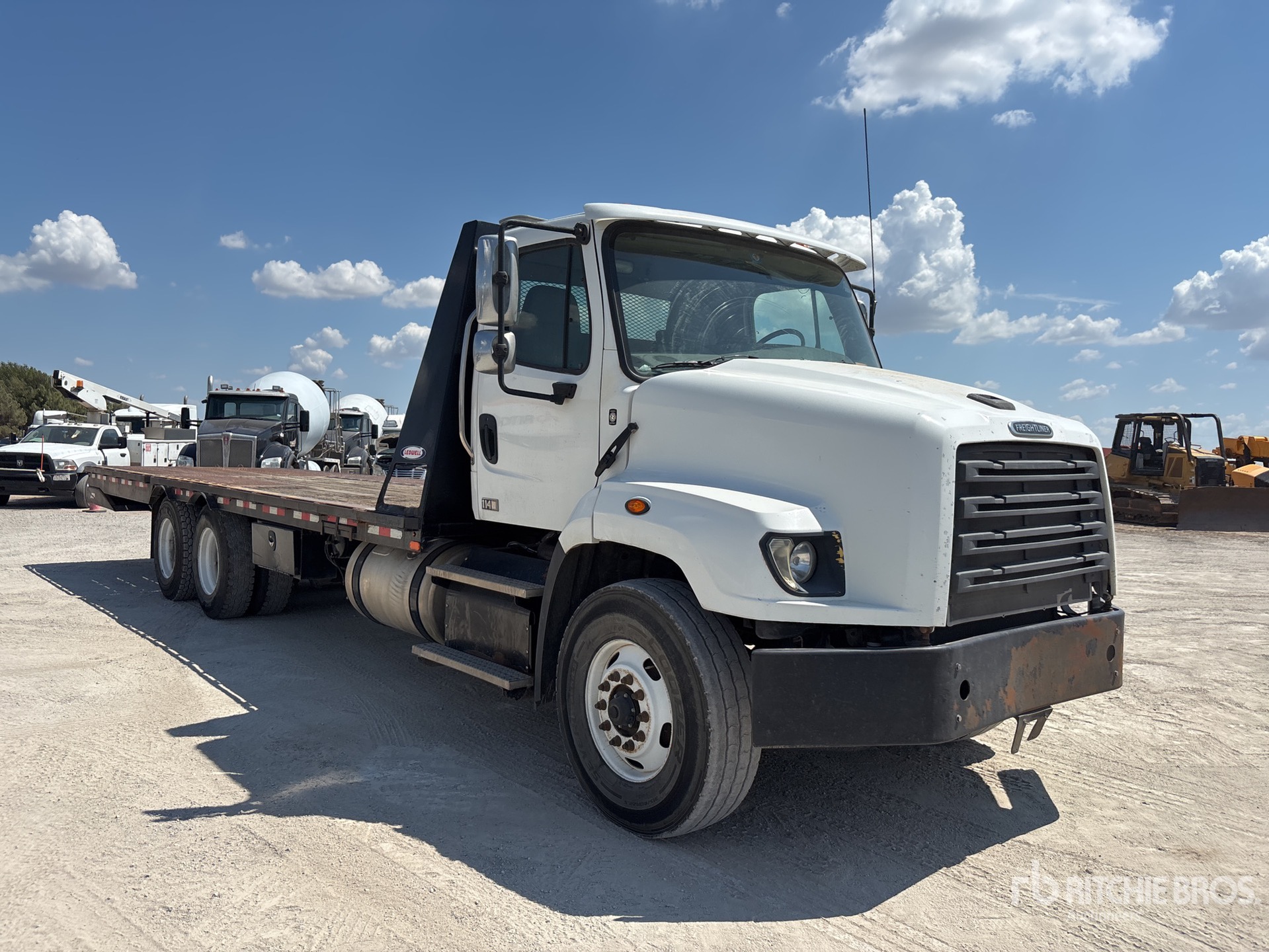 2016 Freightliner 114SD
