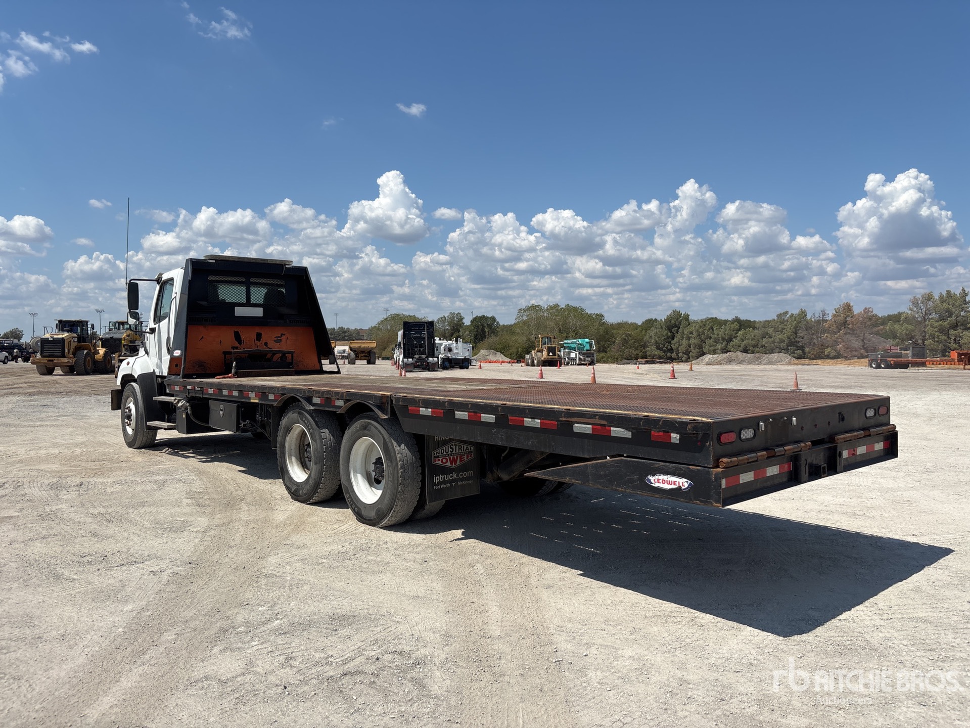 2016 Freightliner 114SD