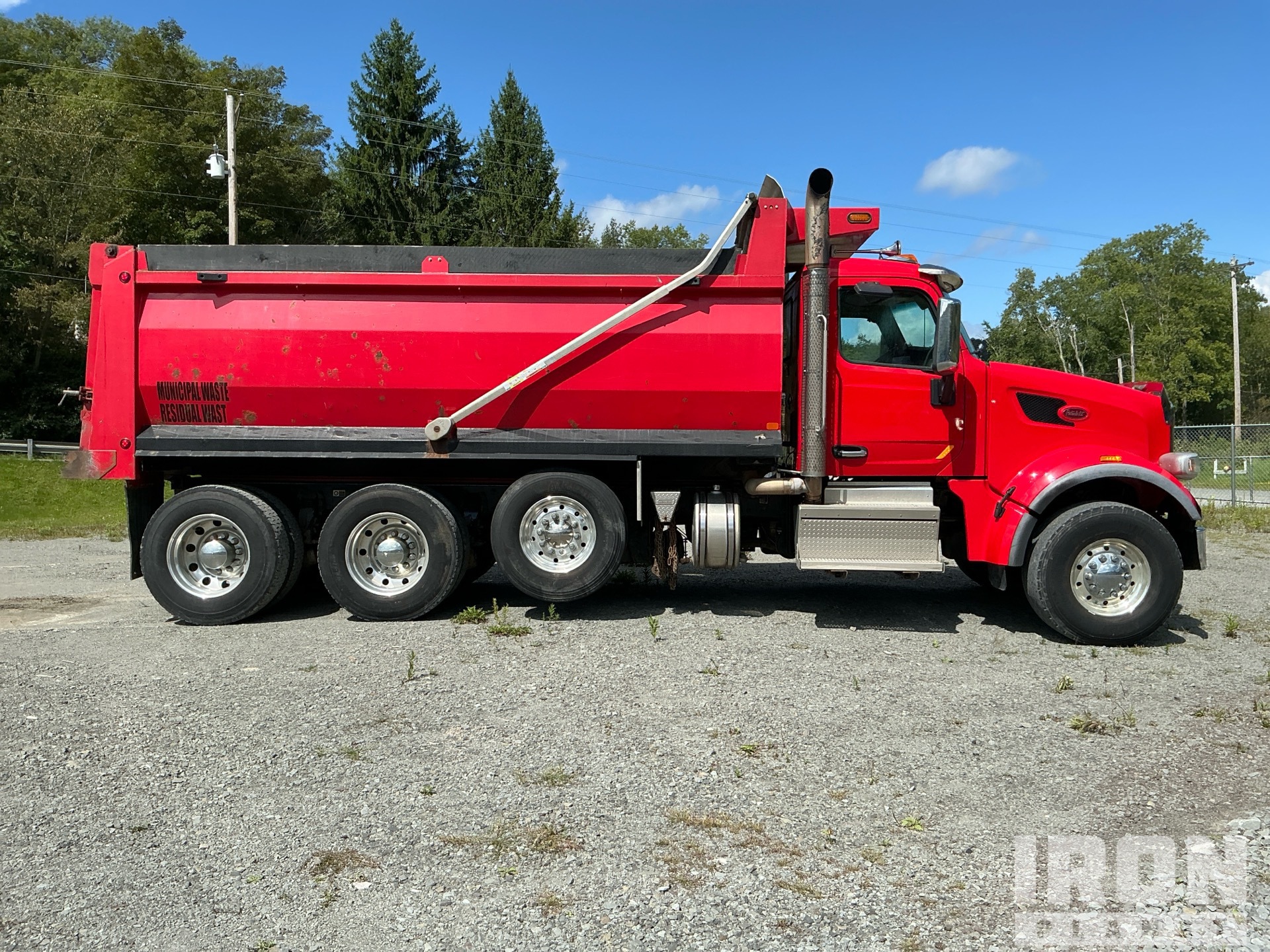 2021 Peterbilt 567