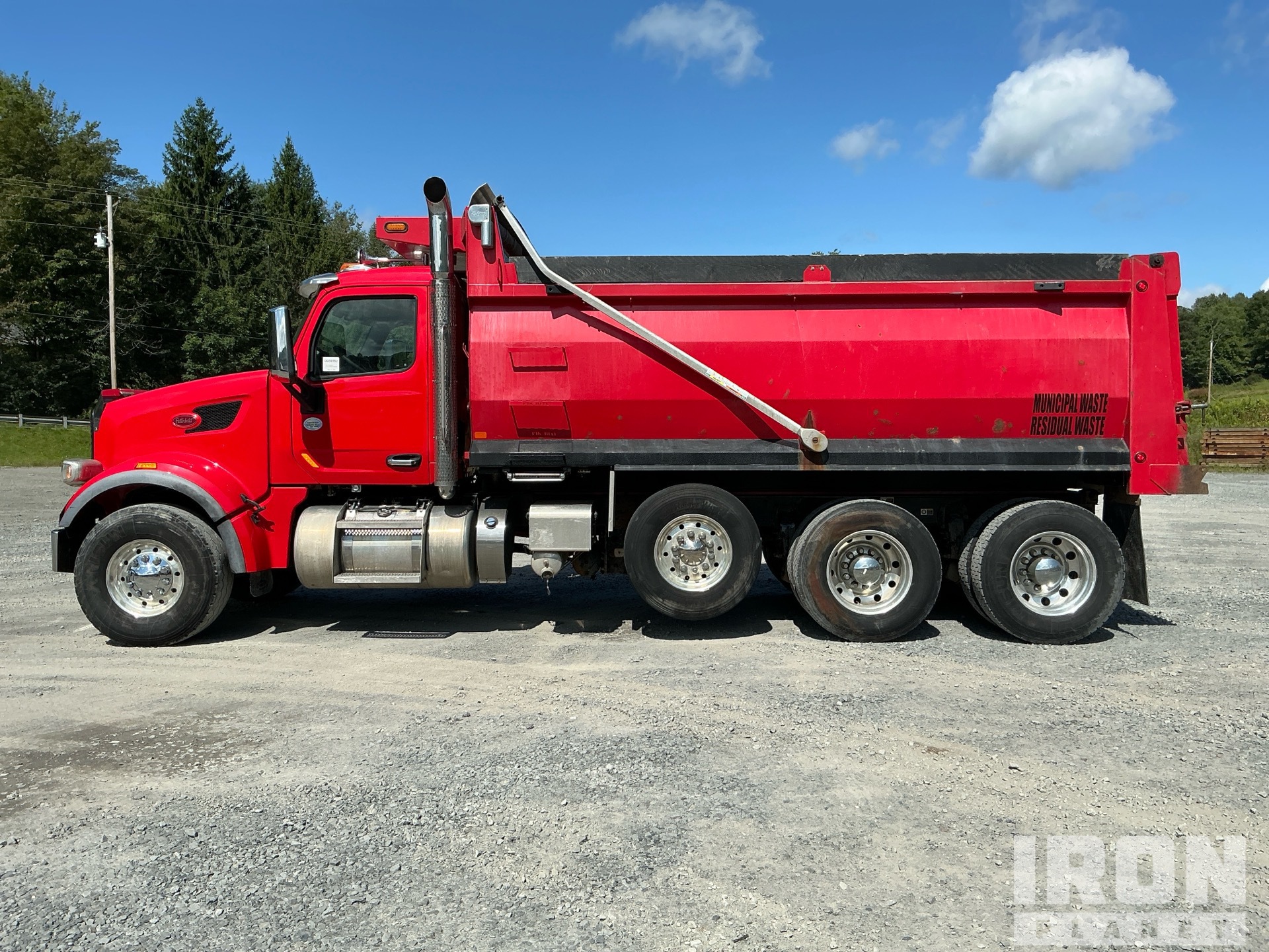 2021 Peterbilt 567