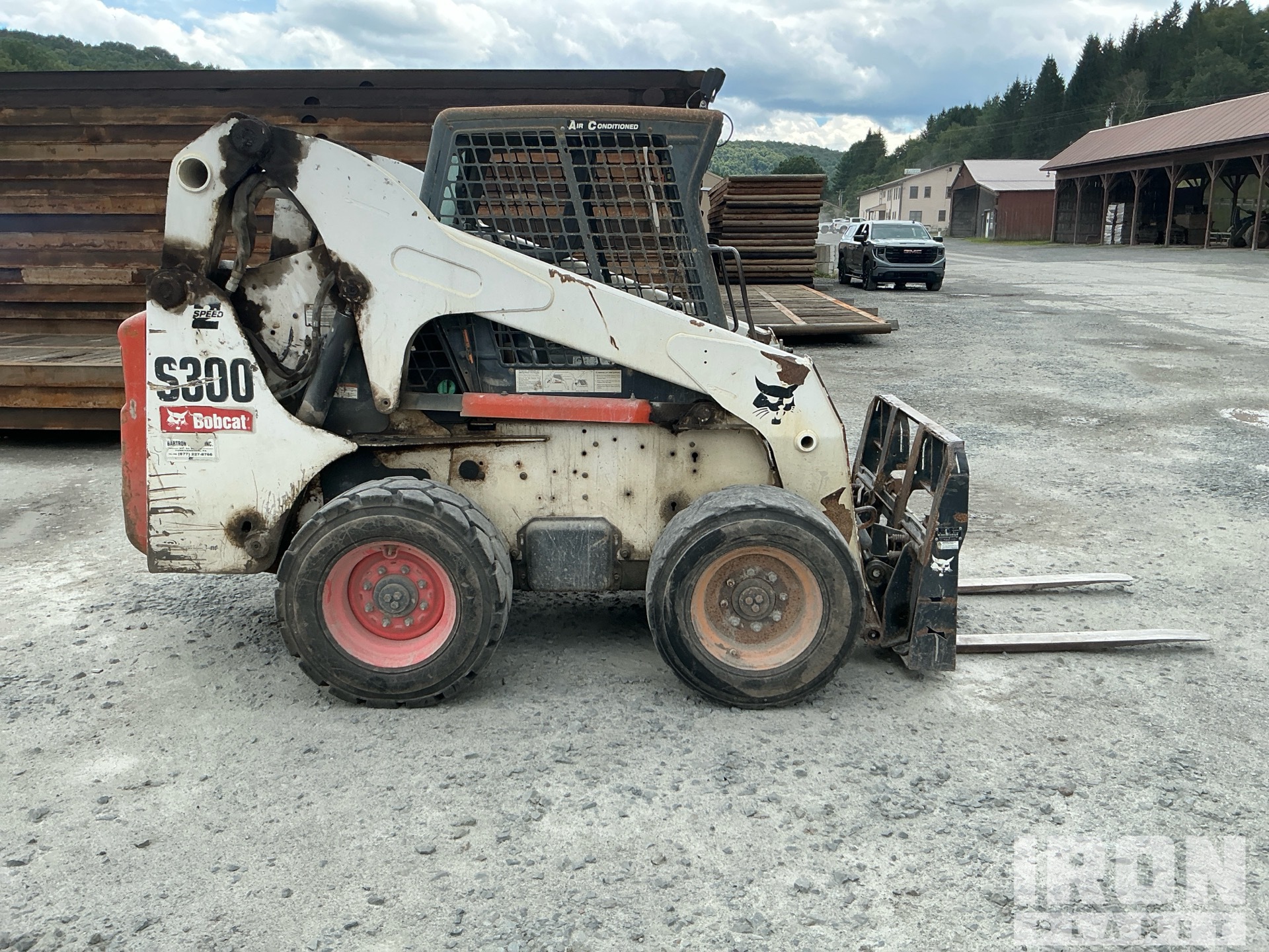 2008 Bobcat S300