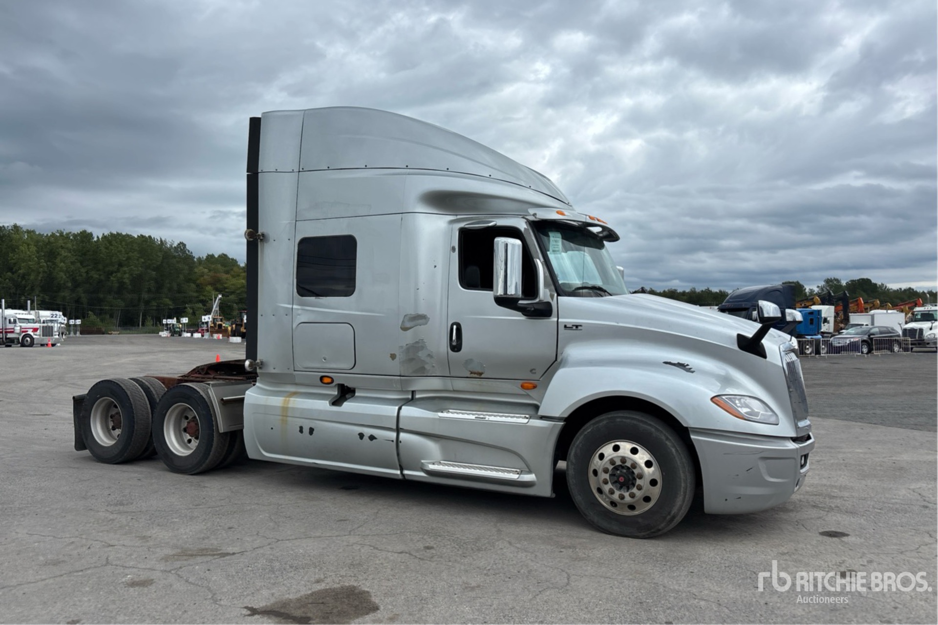 2019 International LT625