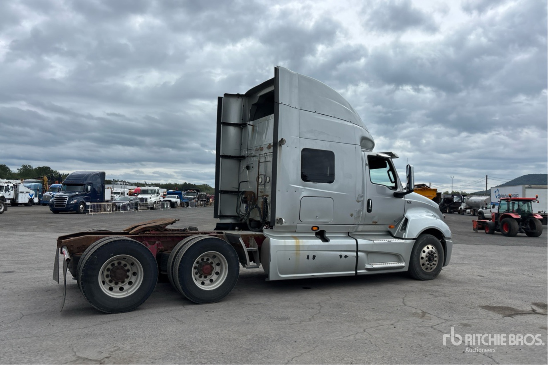 2019 International LT625