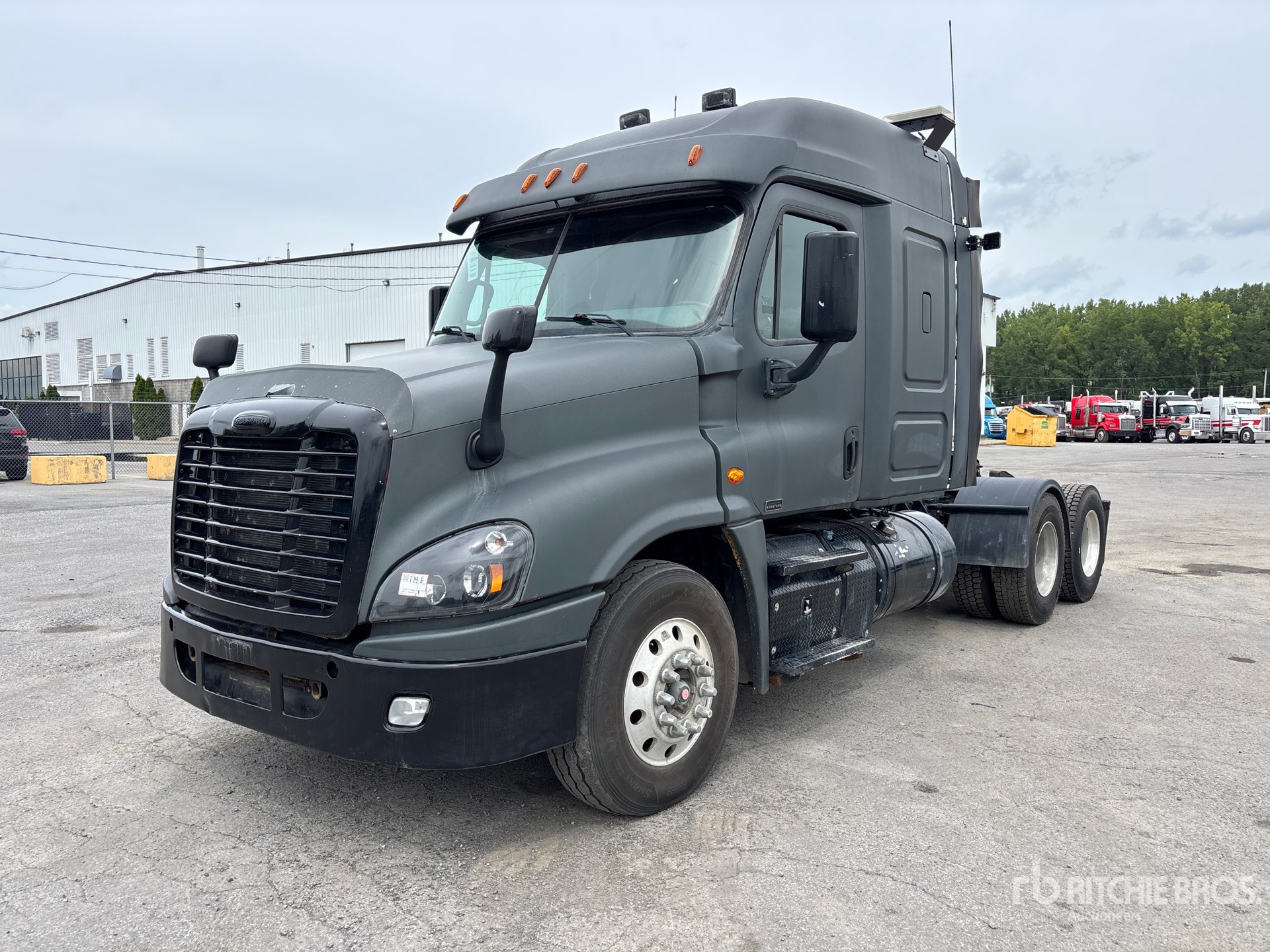 2015 Freightliner CASCADIA 125