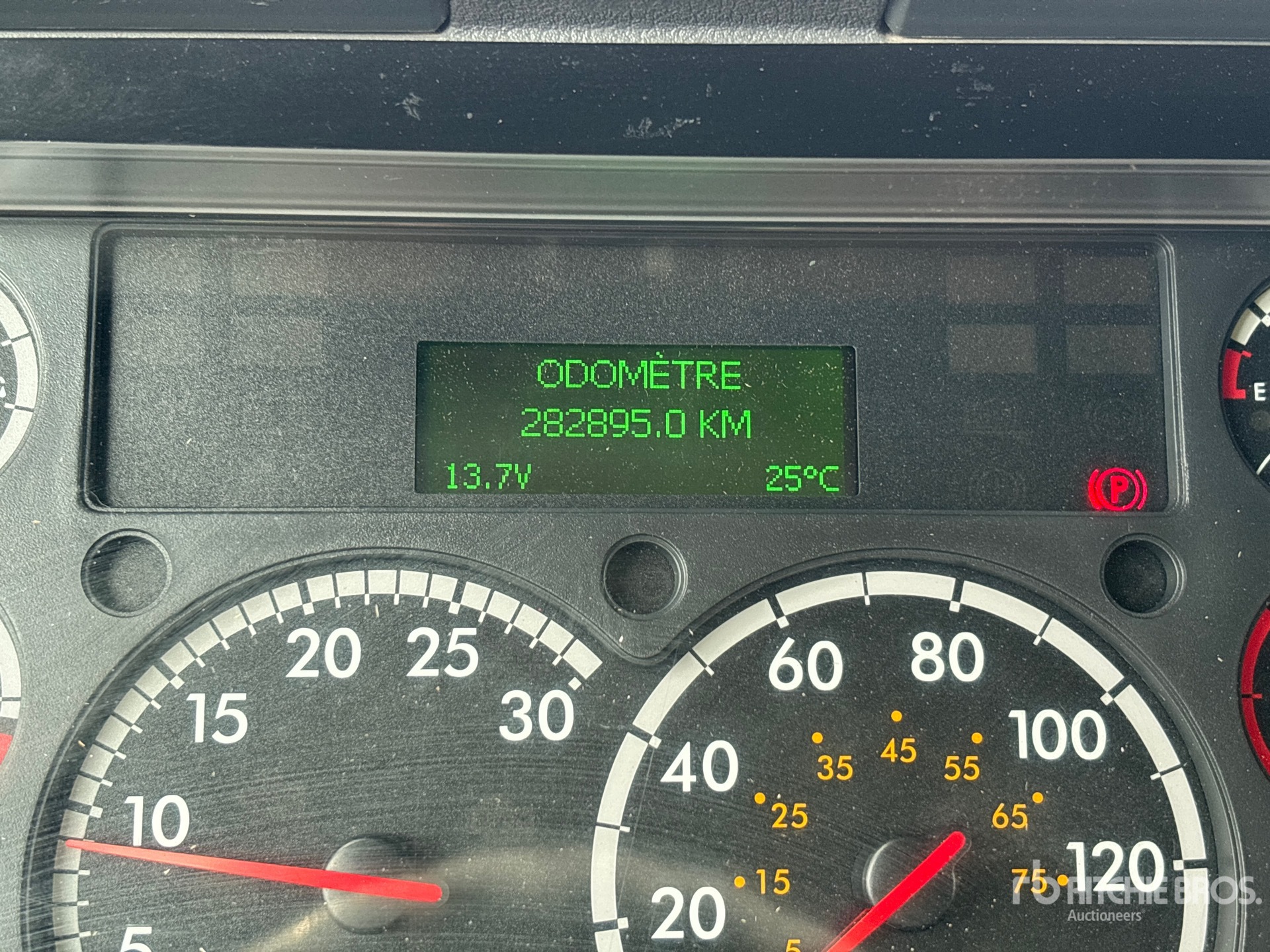 2015 Freightliner CASCADIA 125
