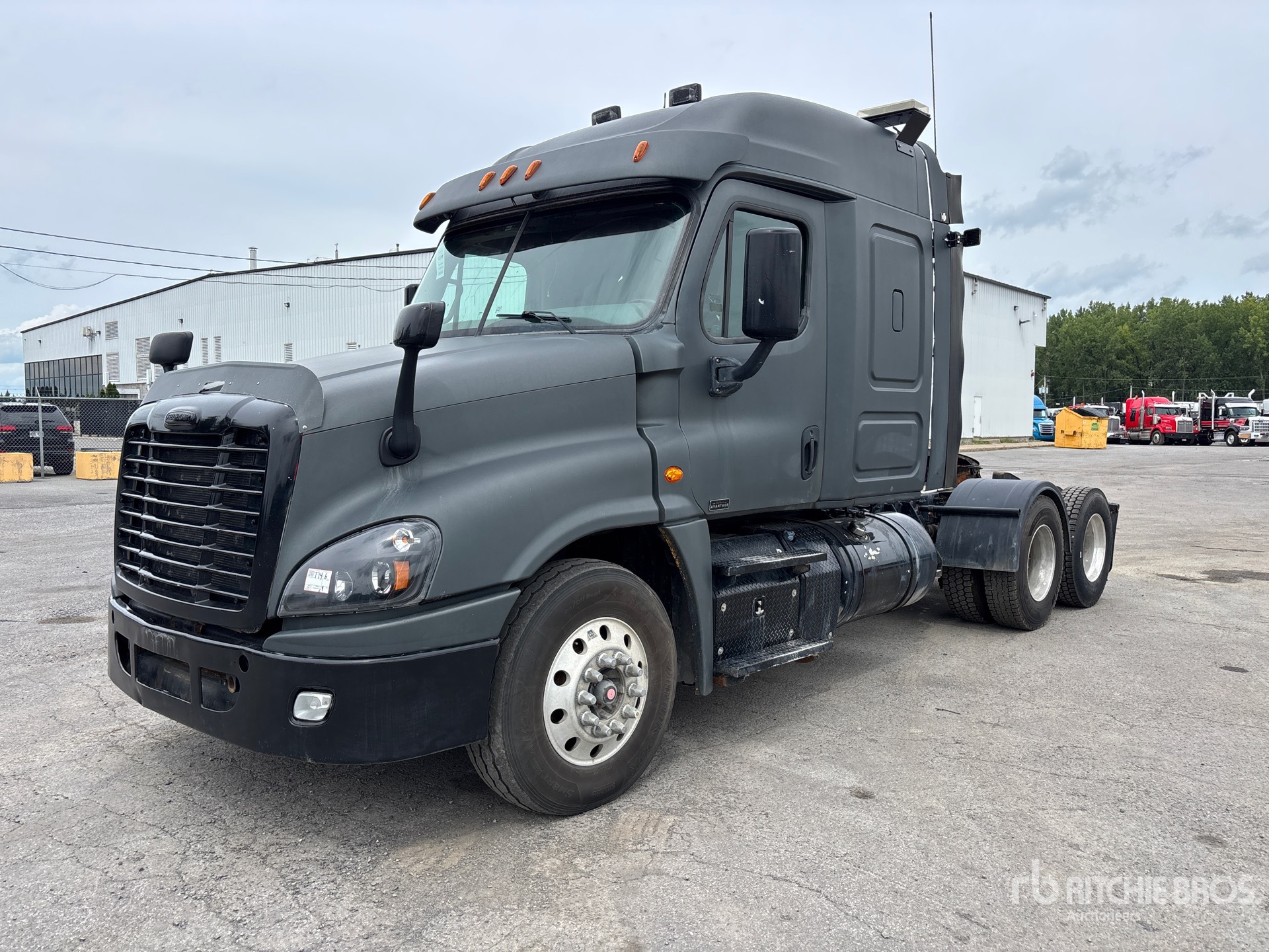 2015 Freightliner CASCADIA 125