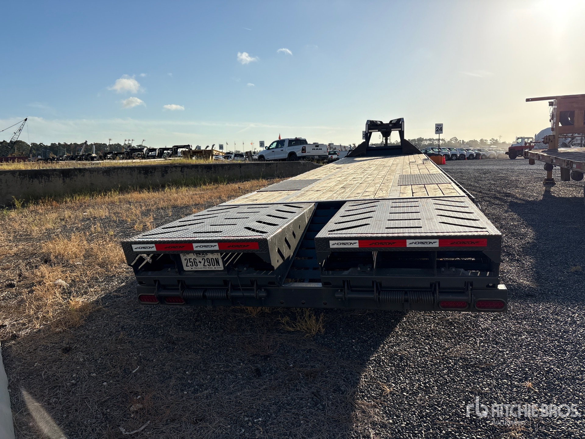 2025 Horizon FHZGN40MR10K