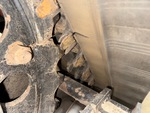 Undercarriage with Pattes d'attache de courroie en caoutchouc
