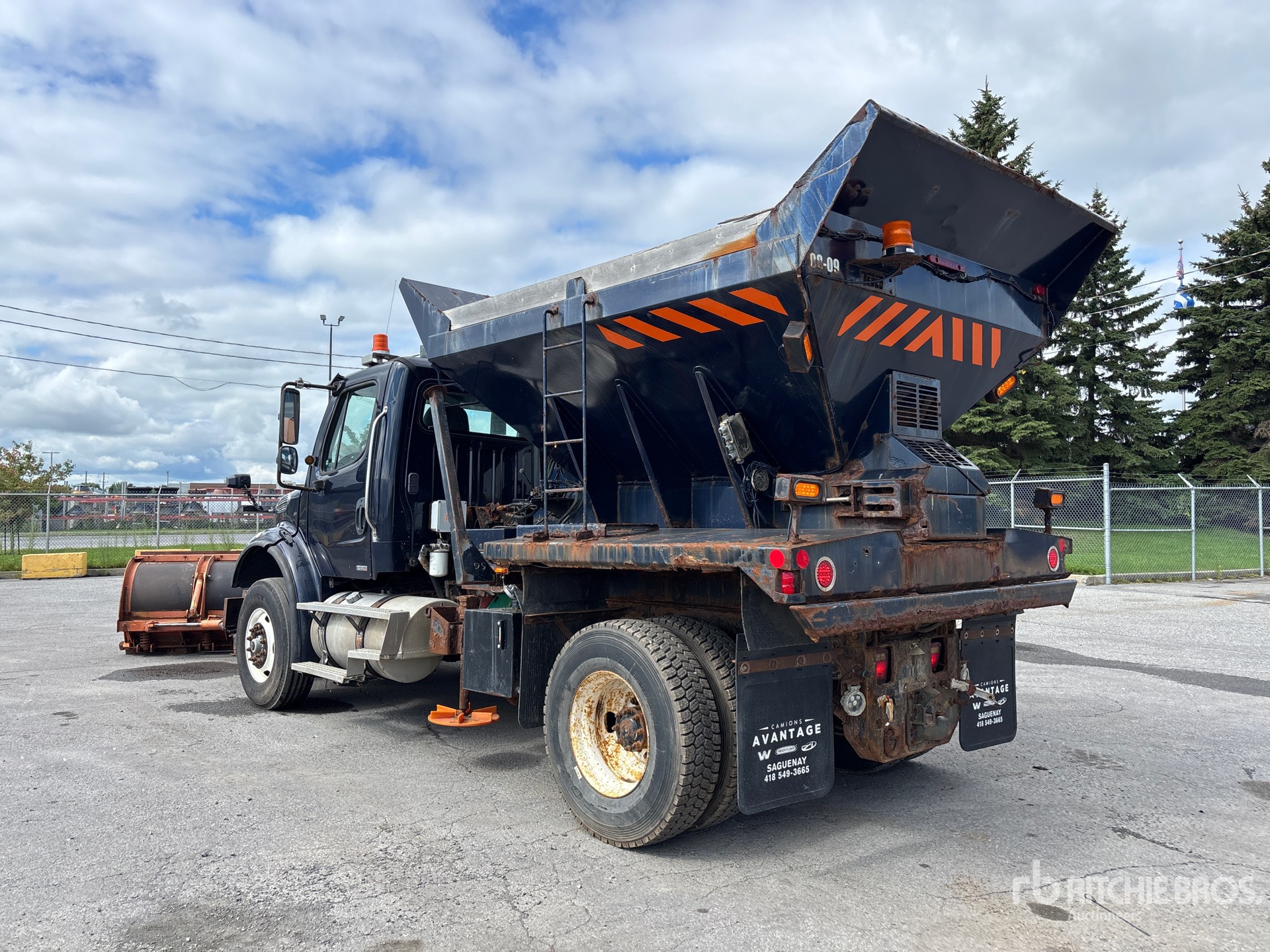 2008 Freightliner M2 112