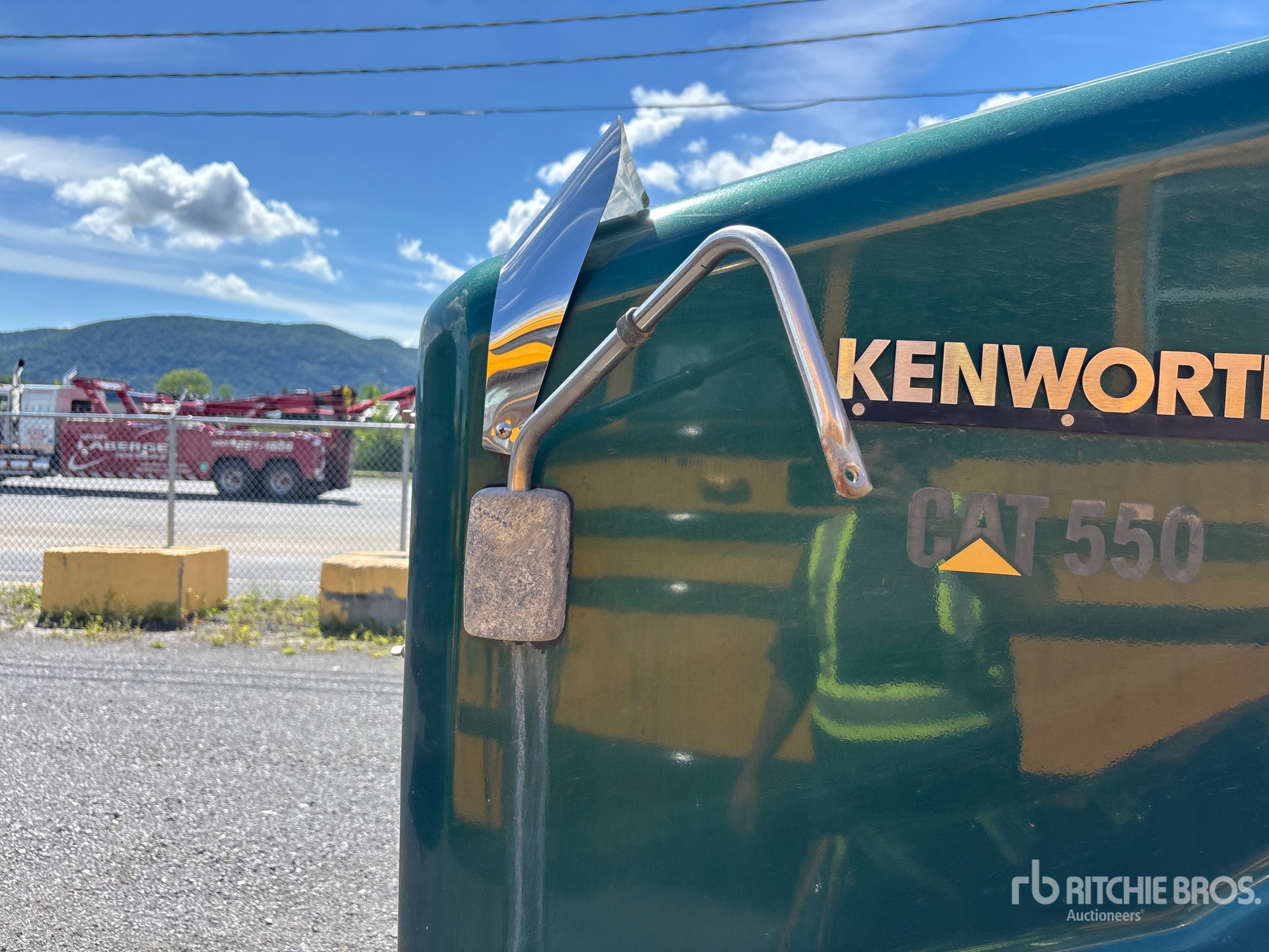 2004 Kenworth T800