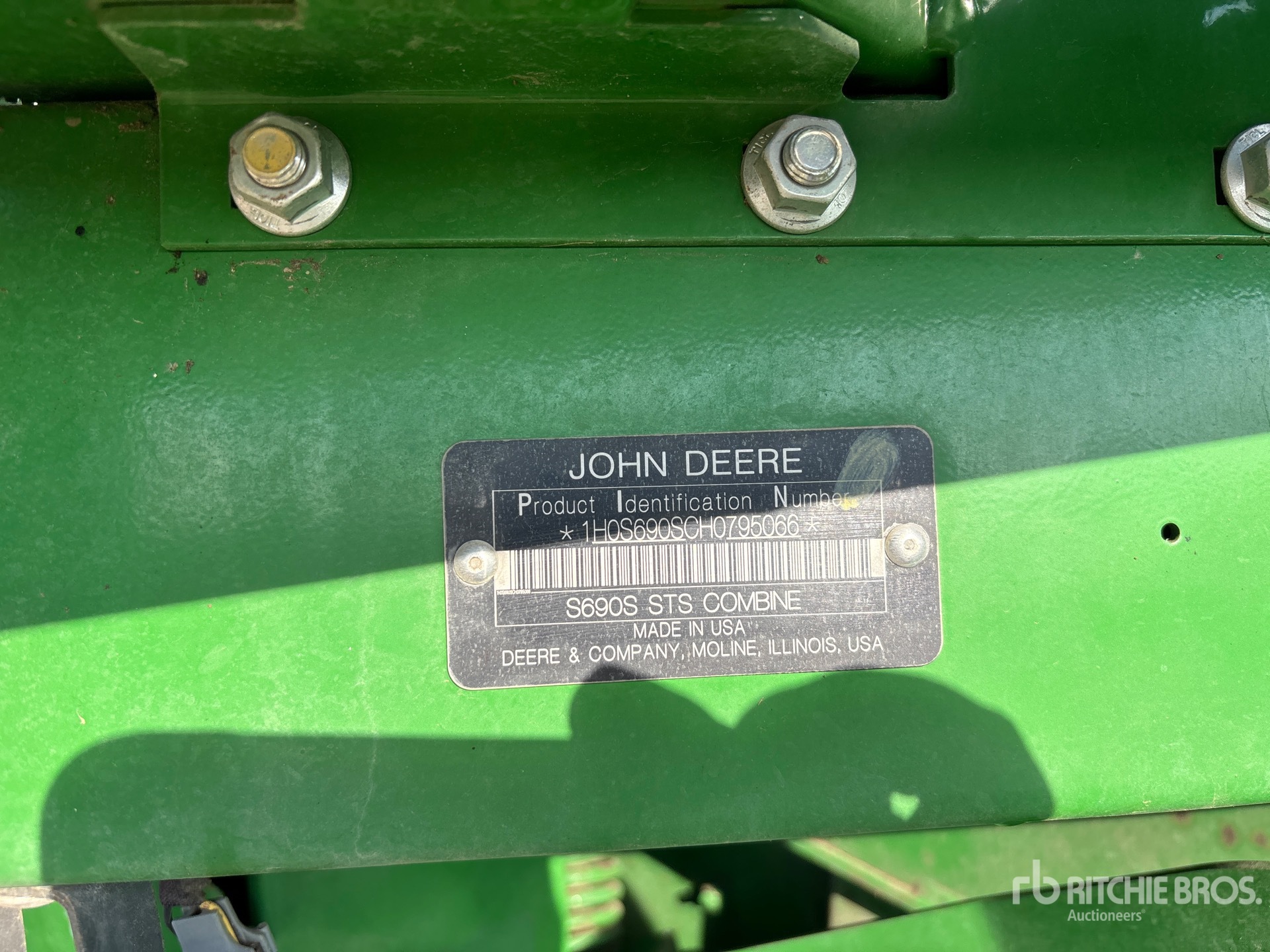 2017 John Deere S690