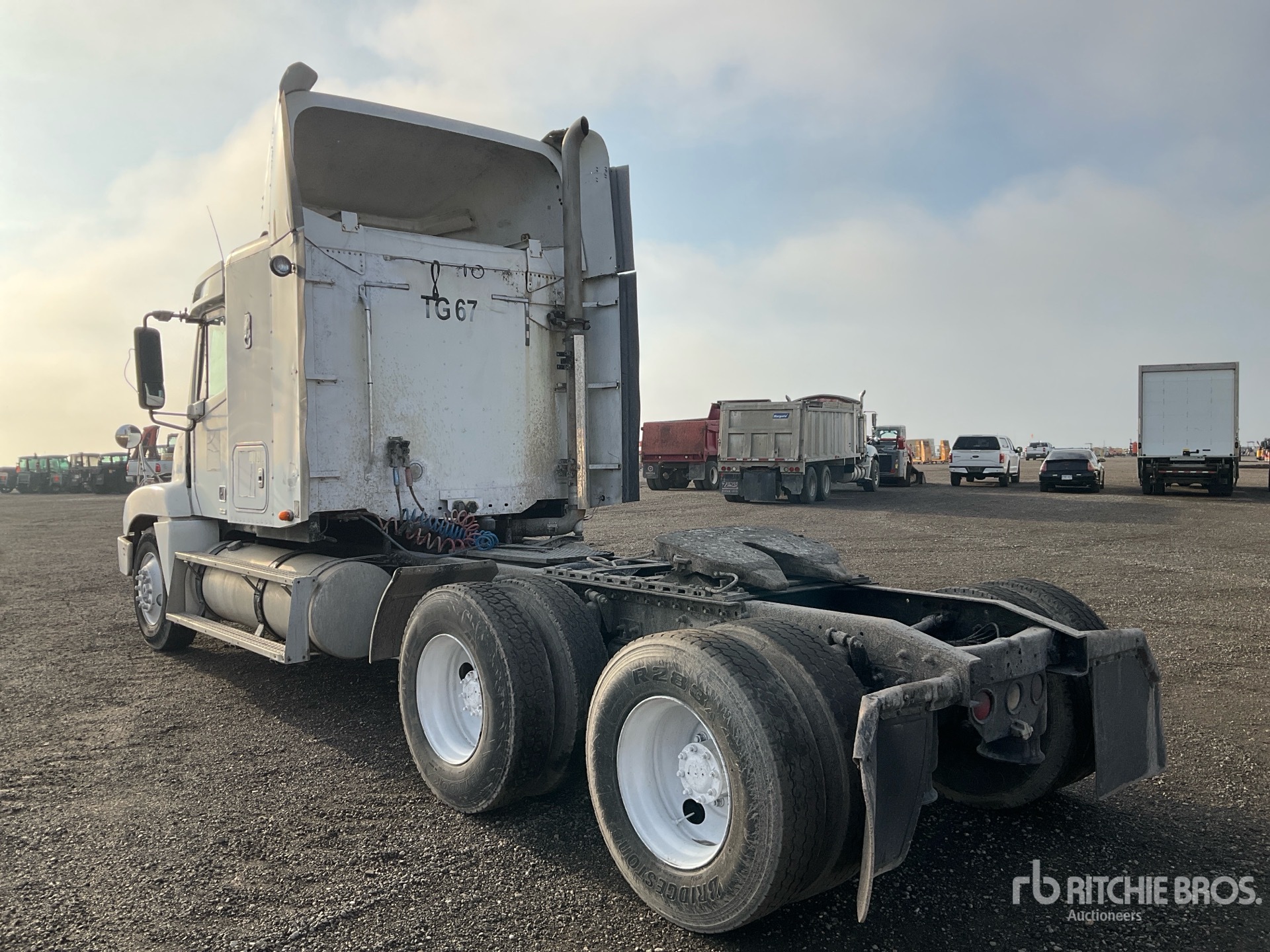 1999 Freightliner C120