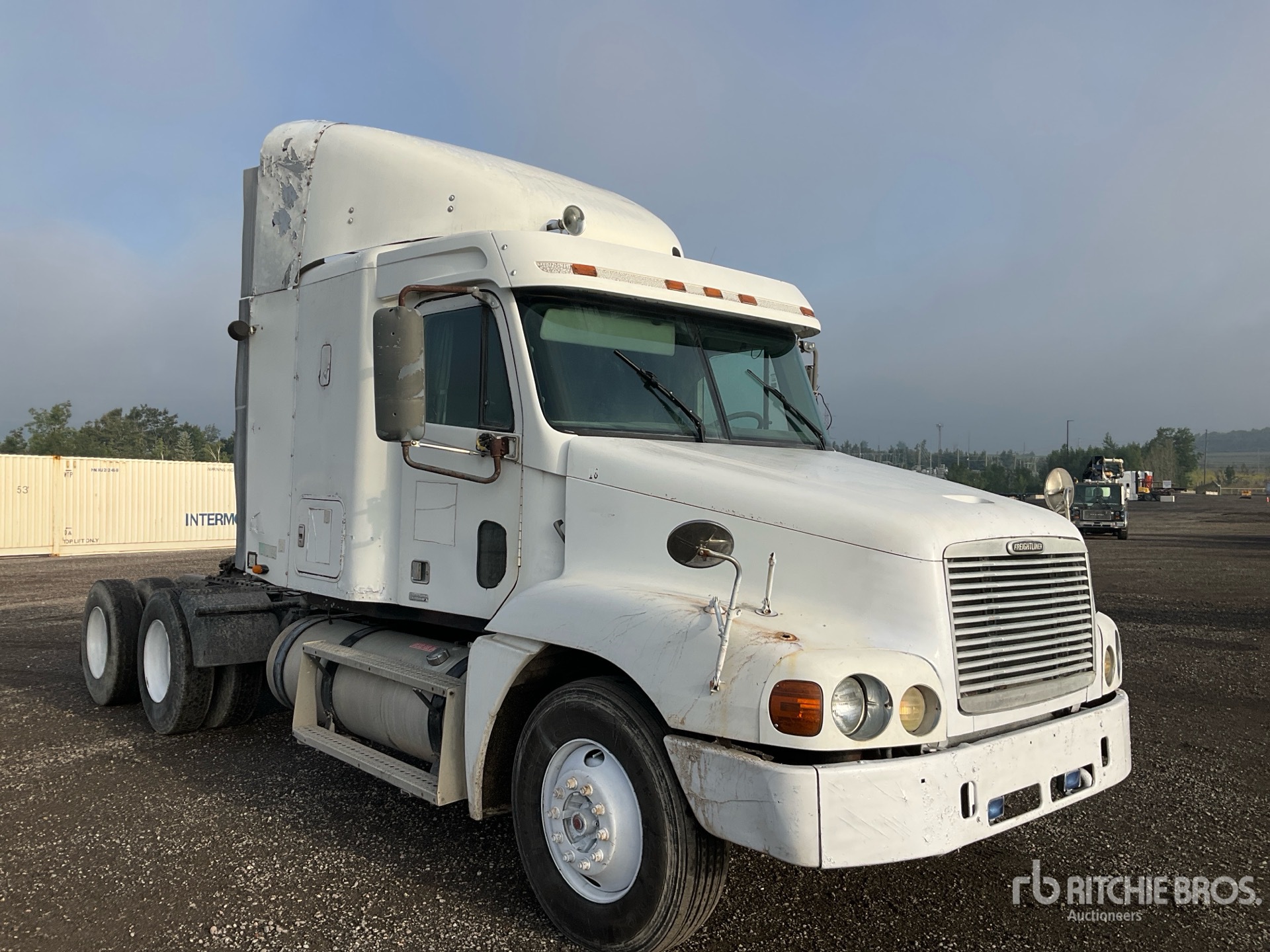 1999 Freightliner C120
