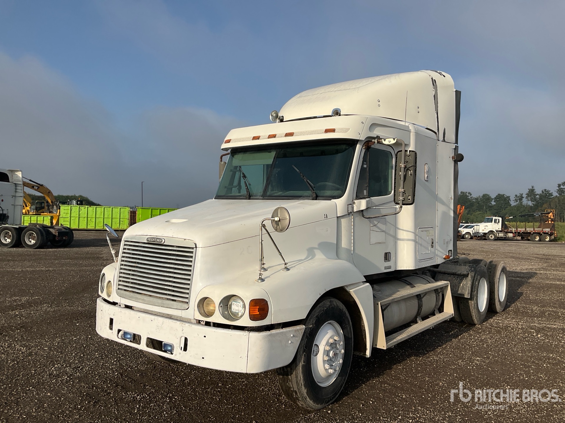 Photo of 1999 Freightliner C120