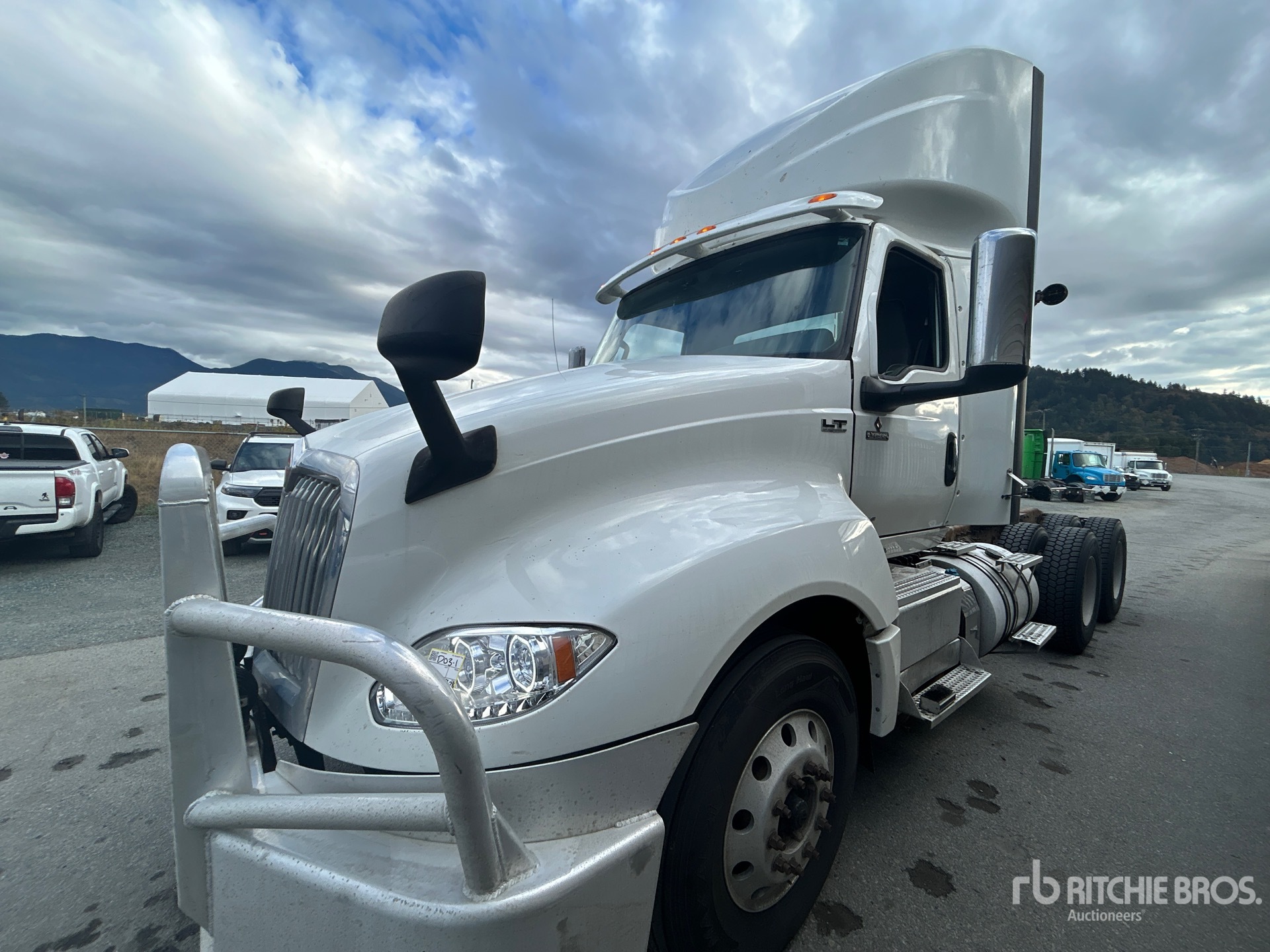 2019 International LT625