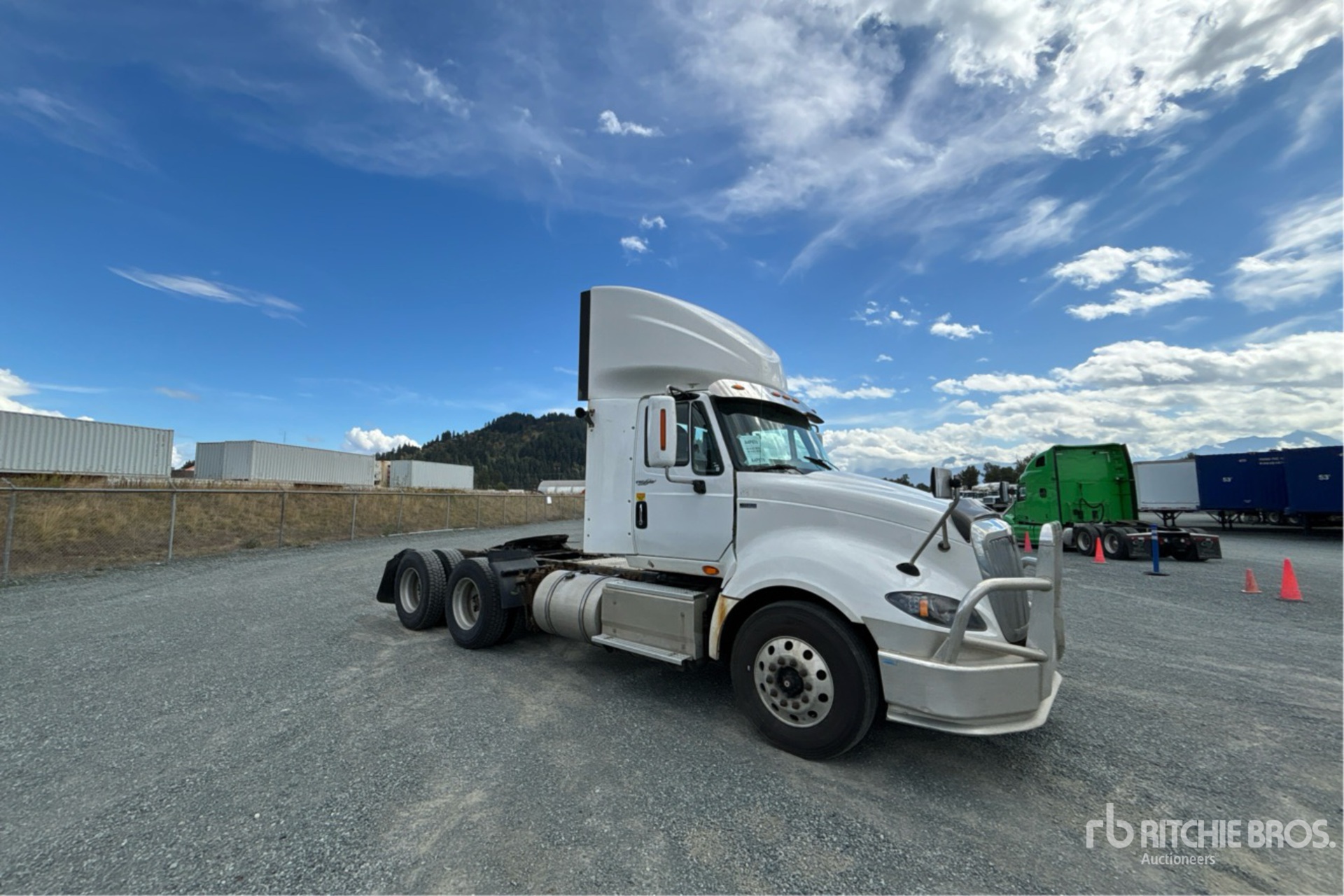 2015 International PROSTAR+ 122
