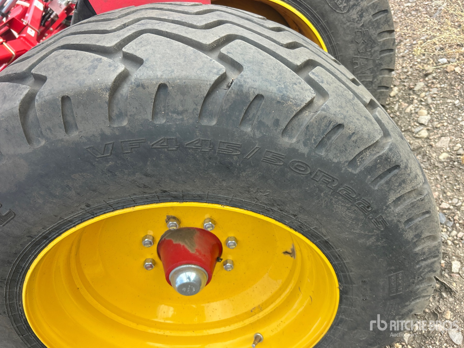 2025 Bourgault 3335 QDA