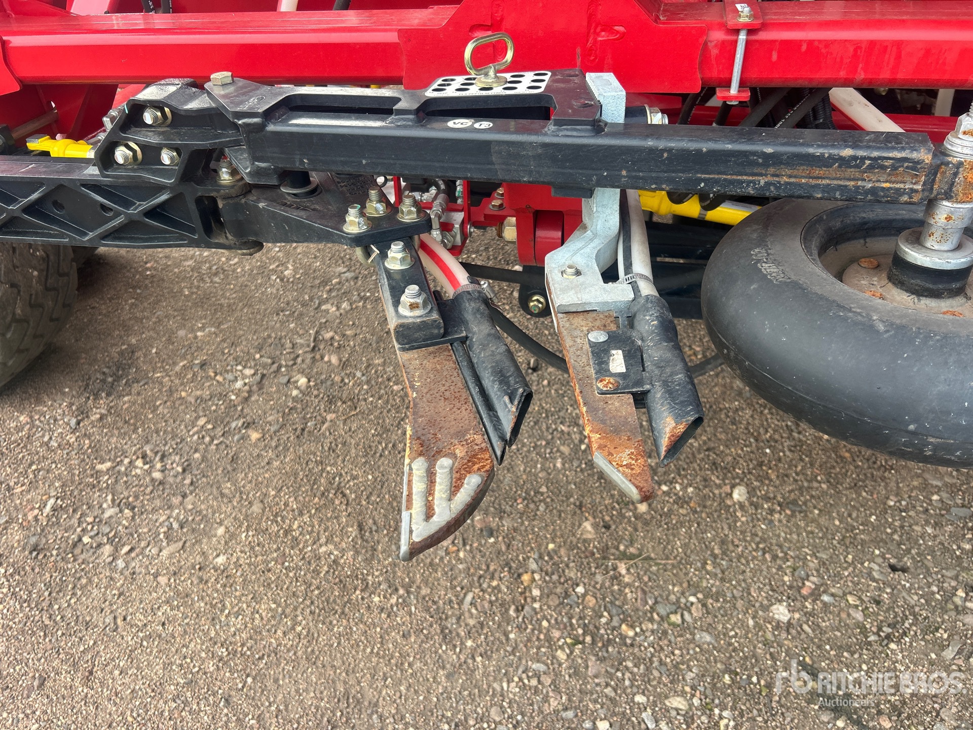 2025 Bourgault 3335 QDA
