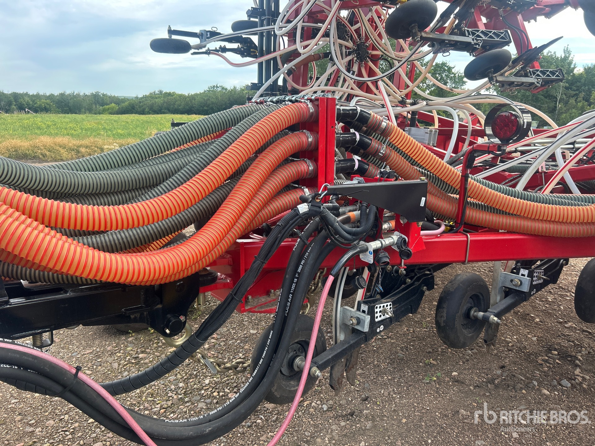 2025 Bourgault 3335 QDA