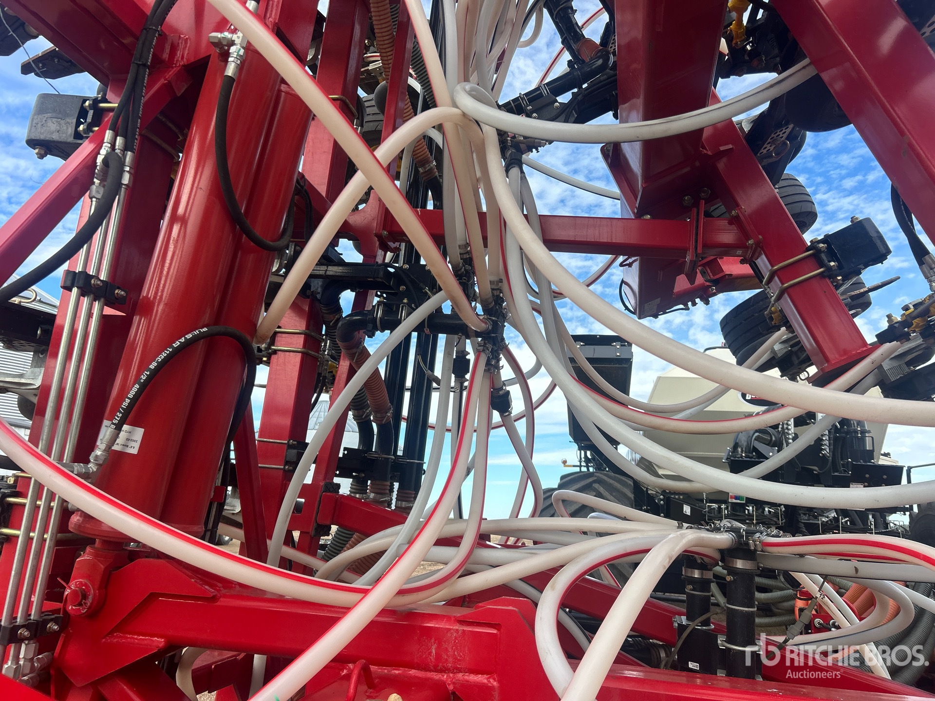 2025 Bourgault 3335 QDA