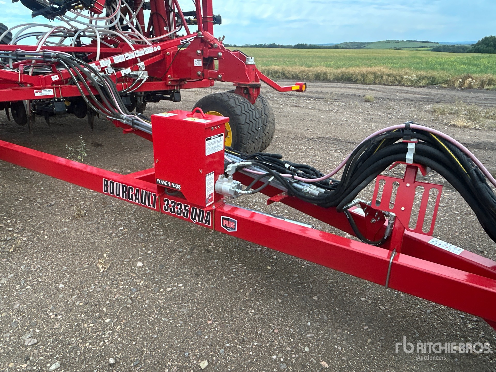 2025 Bourgault 3335 QDA