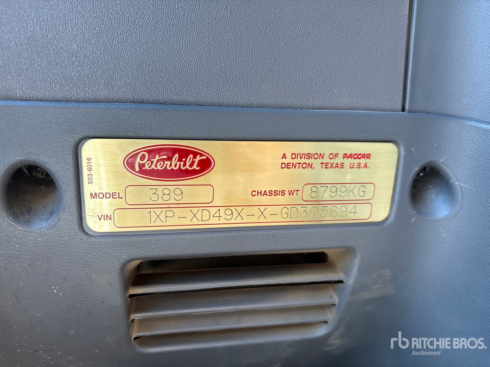 2016 Peterbilt 389