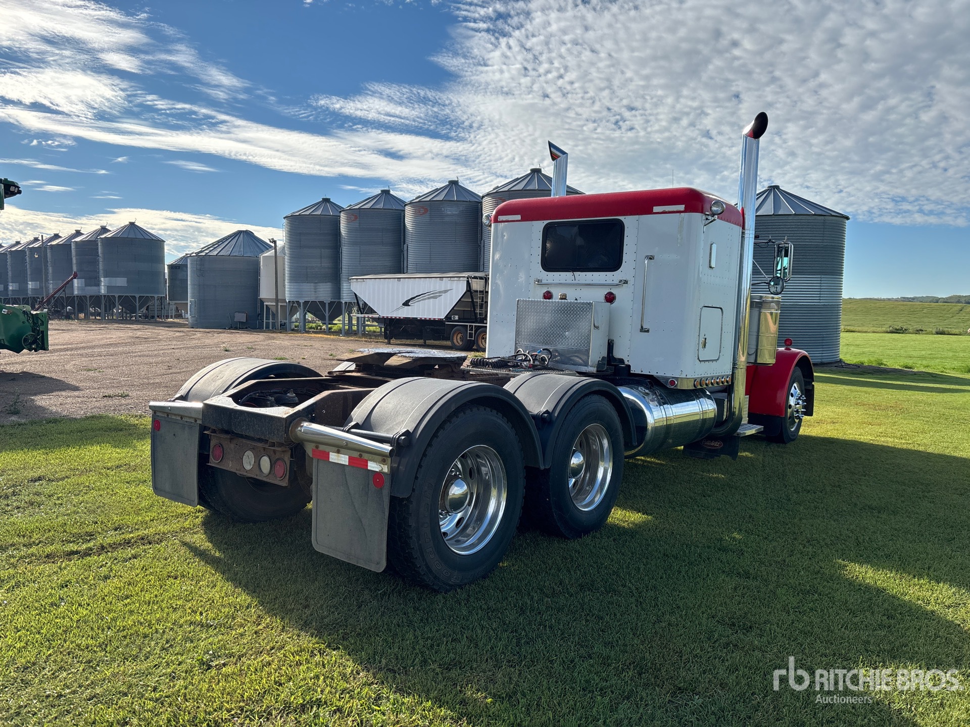 2000 Peterbilt 379
