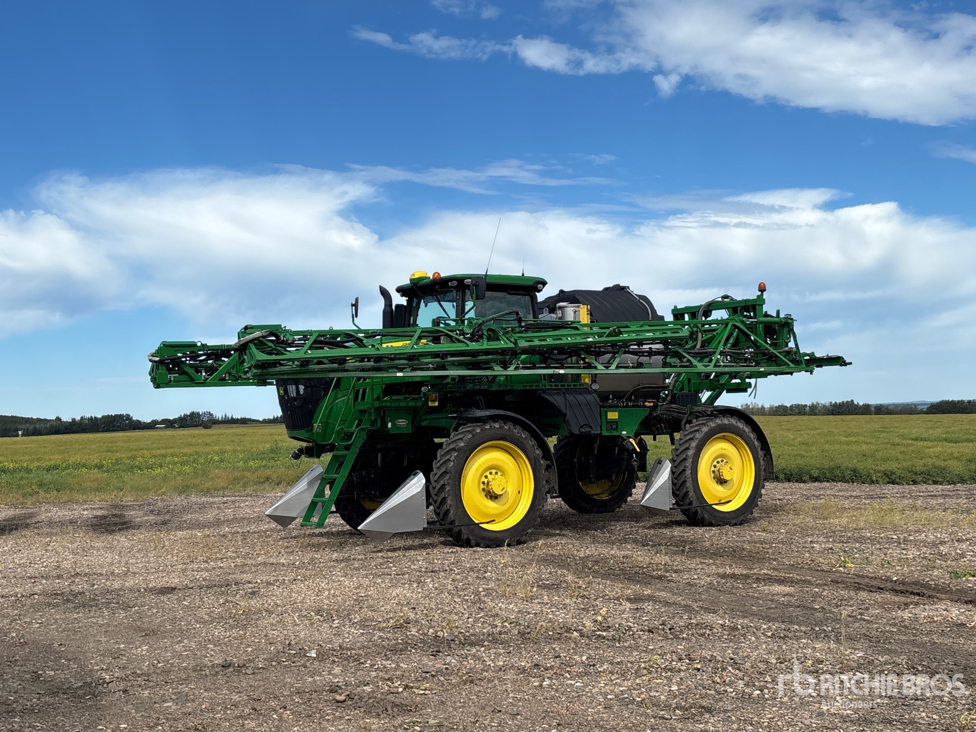2020 John Deere R4044