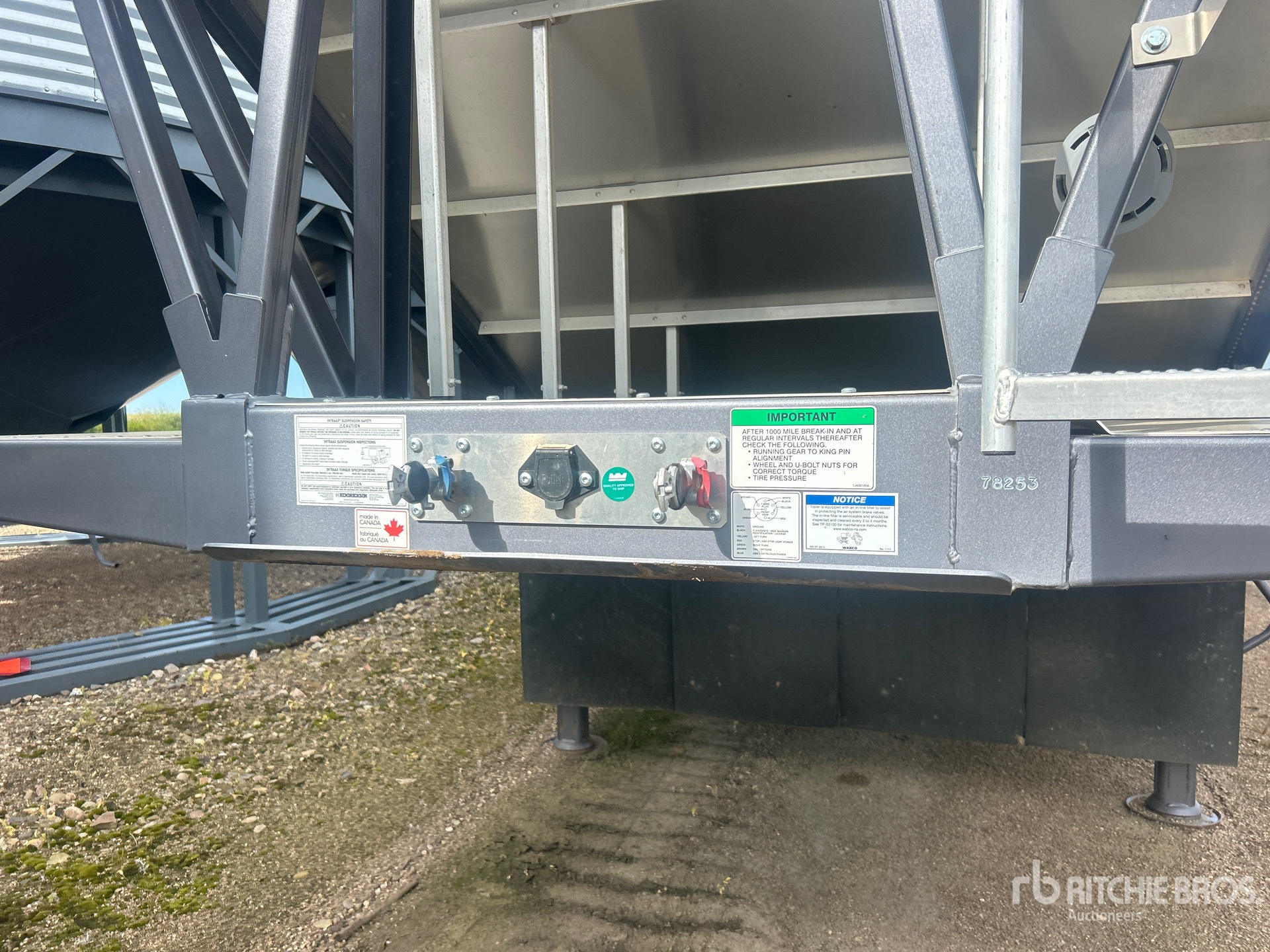 2024 Load King 28 ft Tri/A Super B-Train Lead