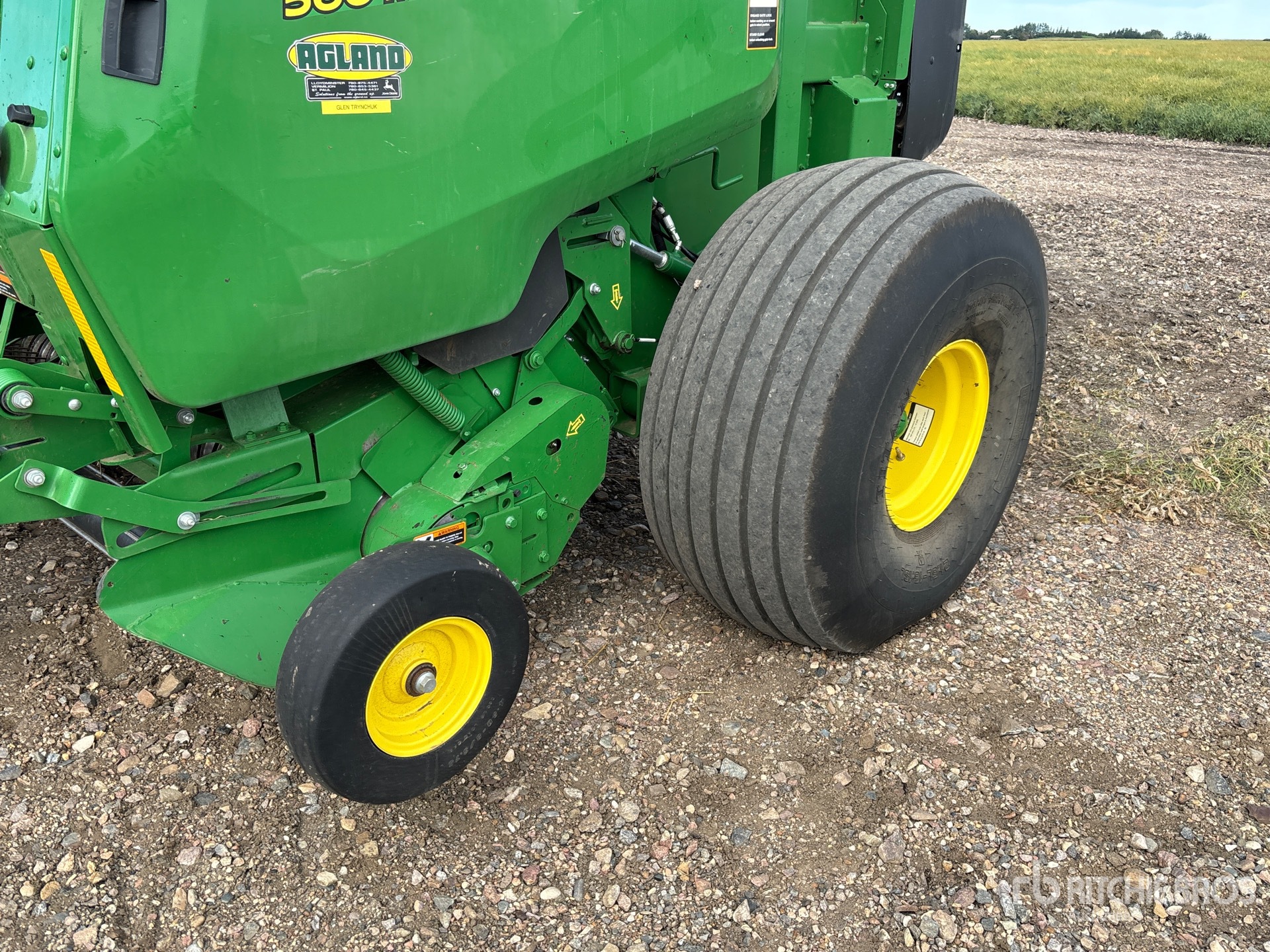 2021 John Deere 560M